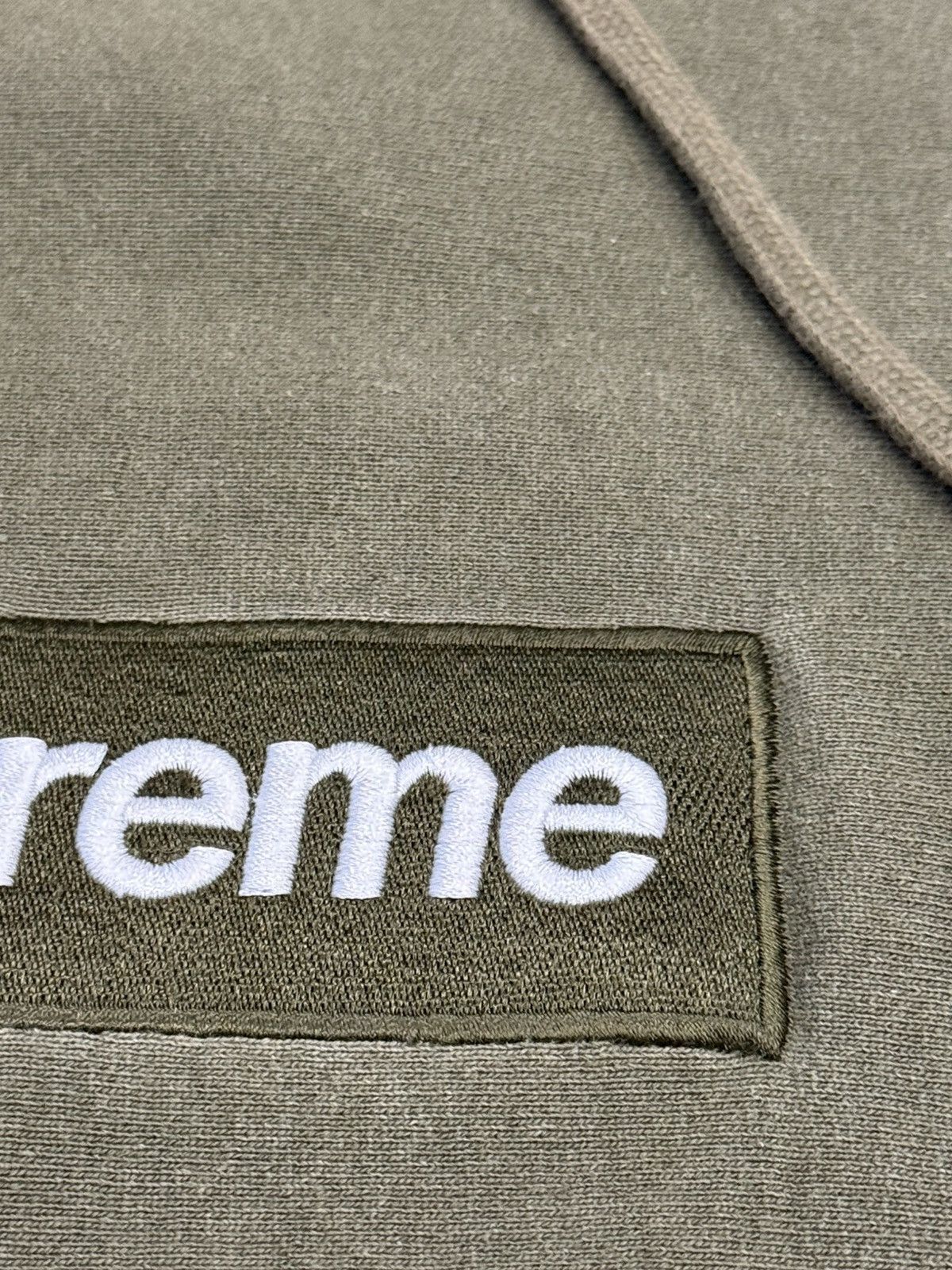 Supreme Supreme 2011 Olive Box Logo Hoodie Size US L / EU 52-54 / 3 - 4 Thumbnail