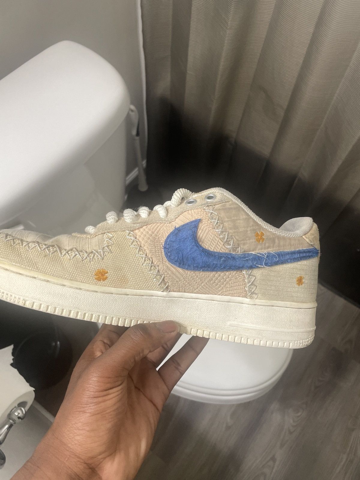 Nike Nike Air Force 1s Size US 10 / EU 43 - 3 Thumbnail