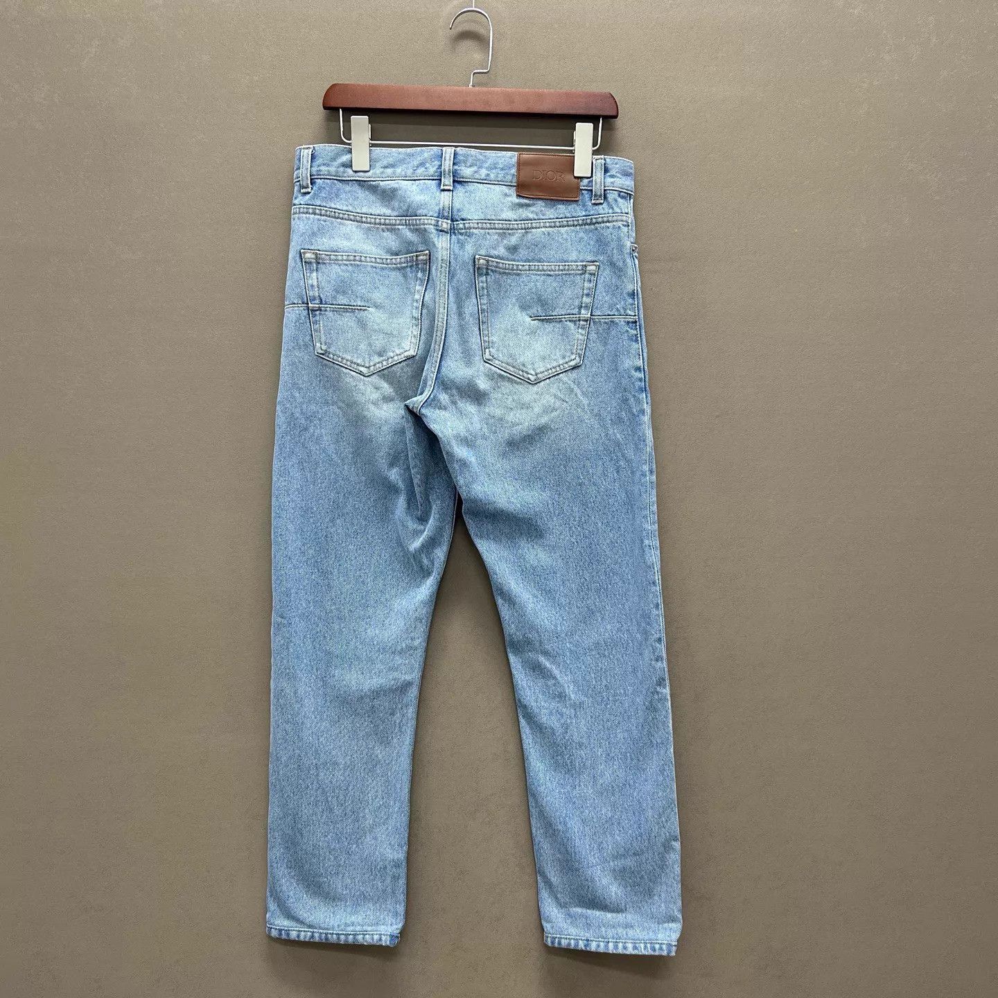 Dior Dior 99 New Washed Blue Leather Logo Jeans 30 Size US 30 / EU 46 - 2 Thumbnail