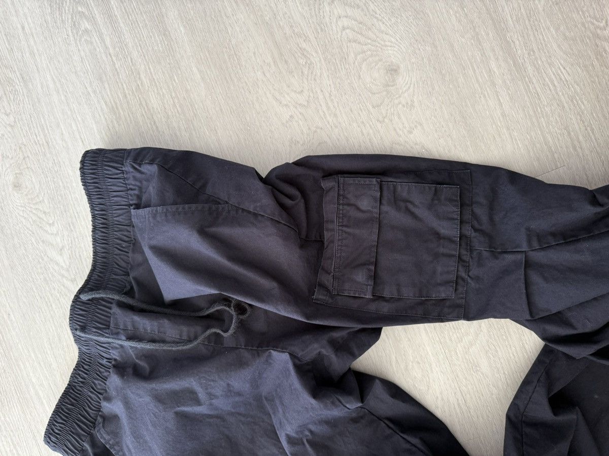 John Elliott John Elliot Navy Cargo Pants Size US 34 / EU 50 - 4 Thumbnail