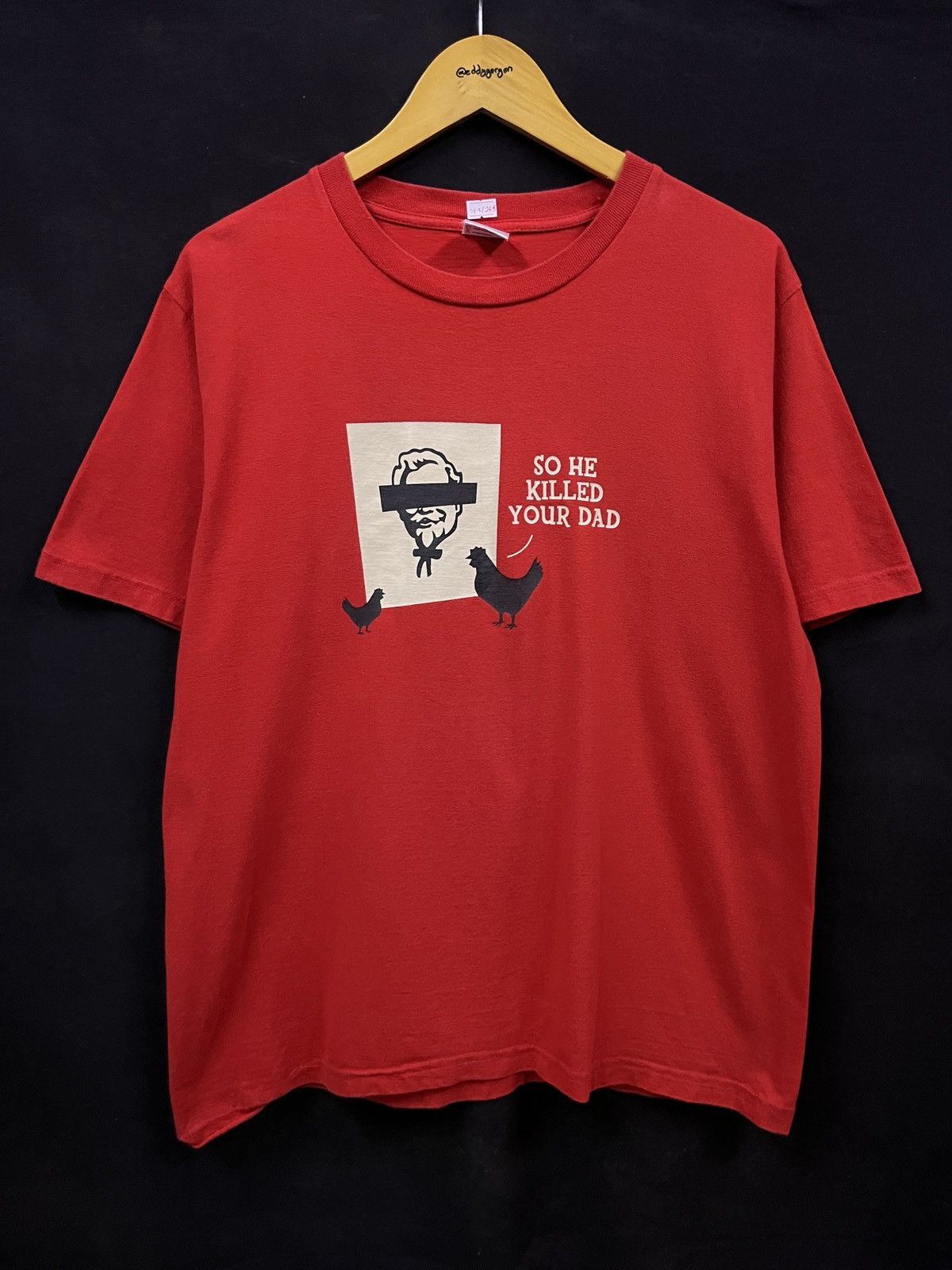 Vintage PARODY KFC SO HE KILLED YOUR DAD TSHIRT Size US L / EU 52-54 / 3 - 1 Thumbnail