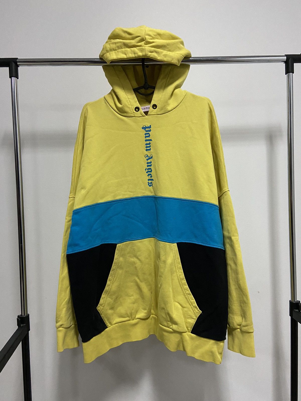 Palm Angels × Vintage Palm angels hoodie big logo yellow vintage Size US L / EU 52-54 / 3 - 5 Thumbnail