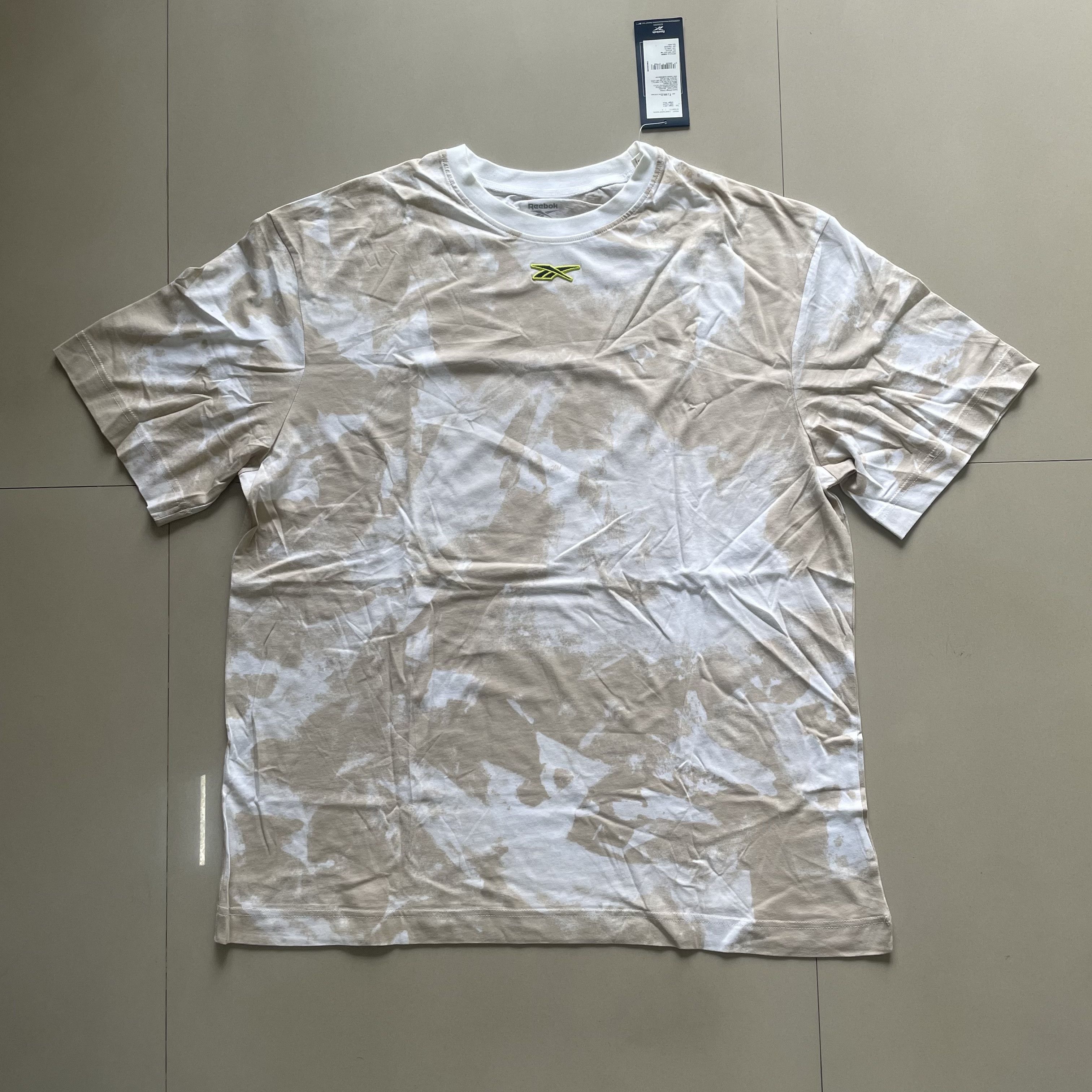 Reebok REEBOK T-SHIRT/SHIRT & SHORT SET Size US L / EU 52-54 / 3 - 4 Thumbnail