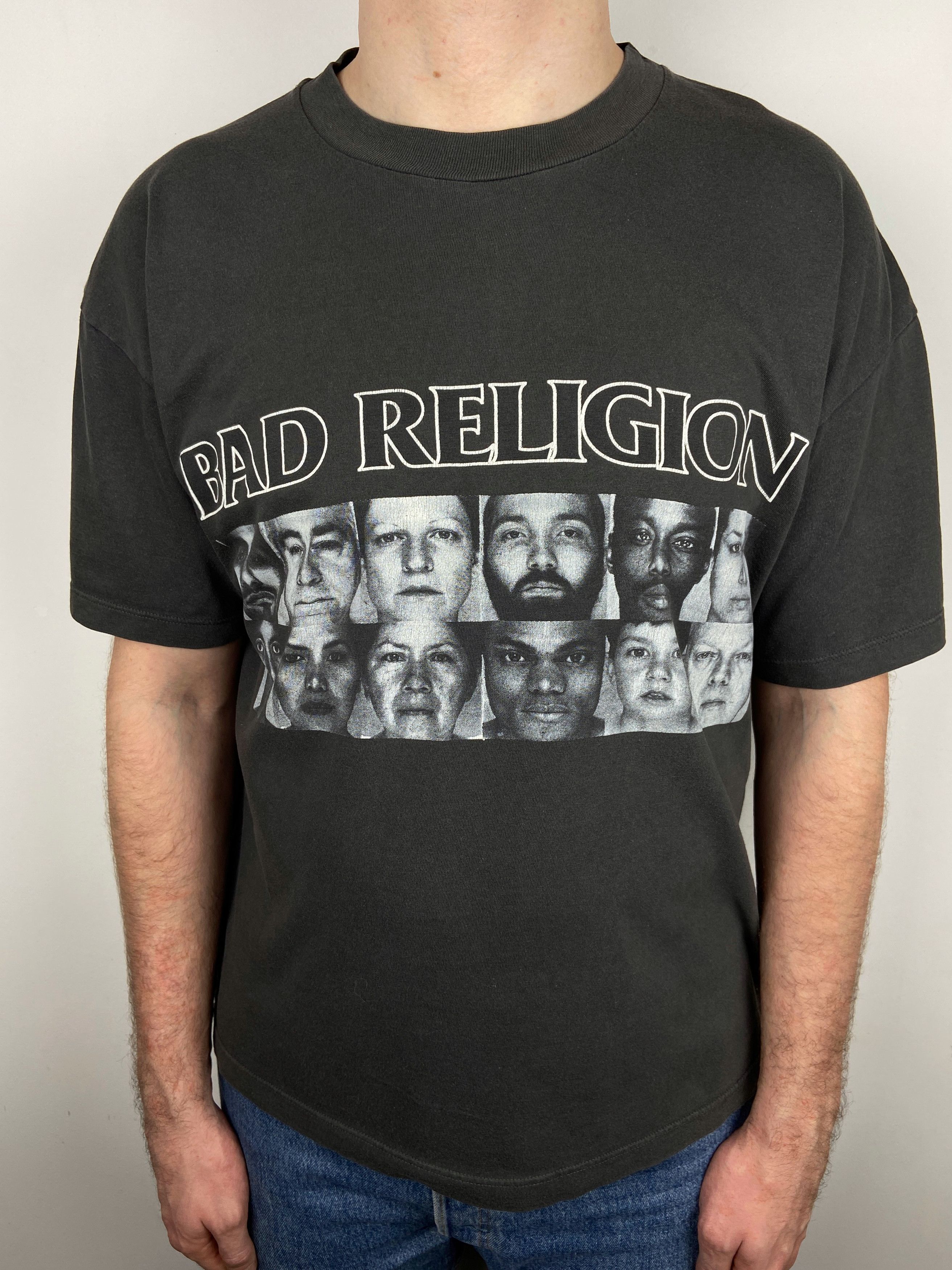Band Tees 90s Vintage Bad Religion The Gray Race Rock Band T Shirt Tee Size US XL / EU 56 / 4 - 3 Thumbnail