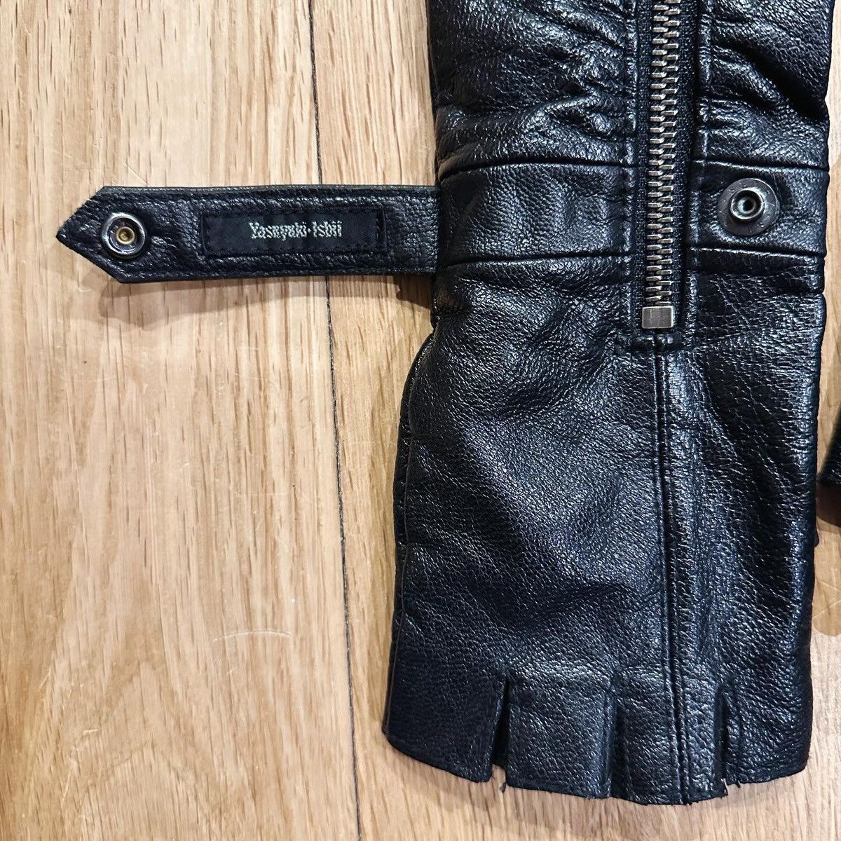 Yasuyuki Ishii Yasuyuki ishii Fingerless Leather Gloves 1 of 1 Size ONE SIZE - 3 Thumbnail