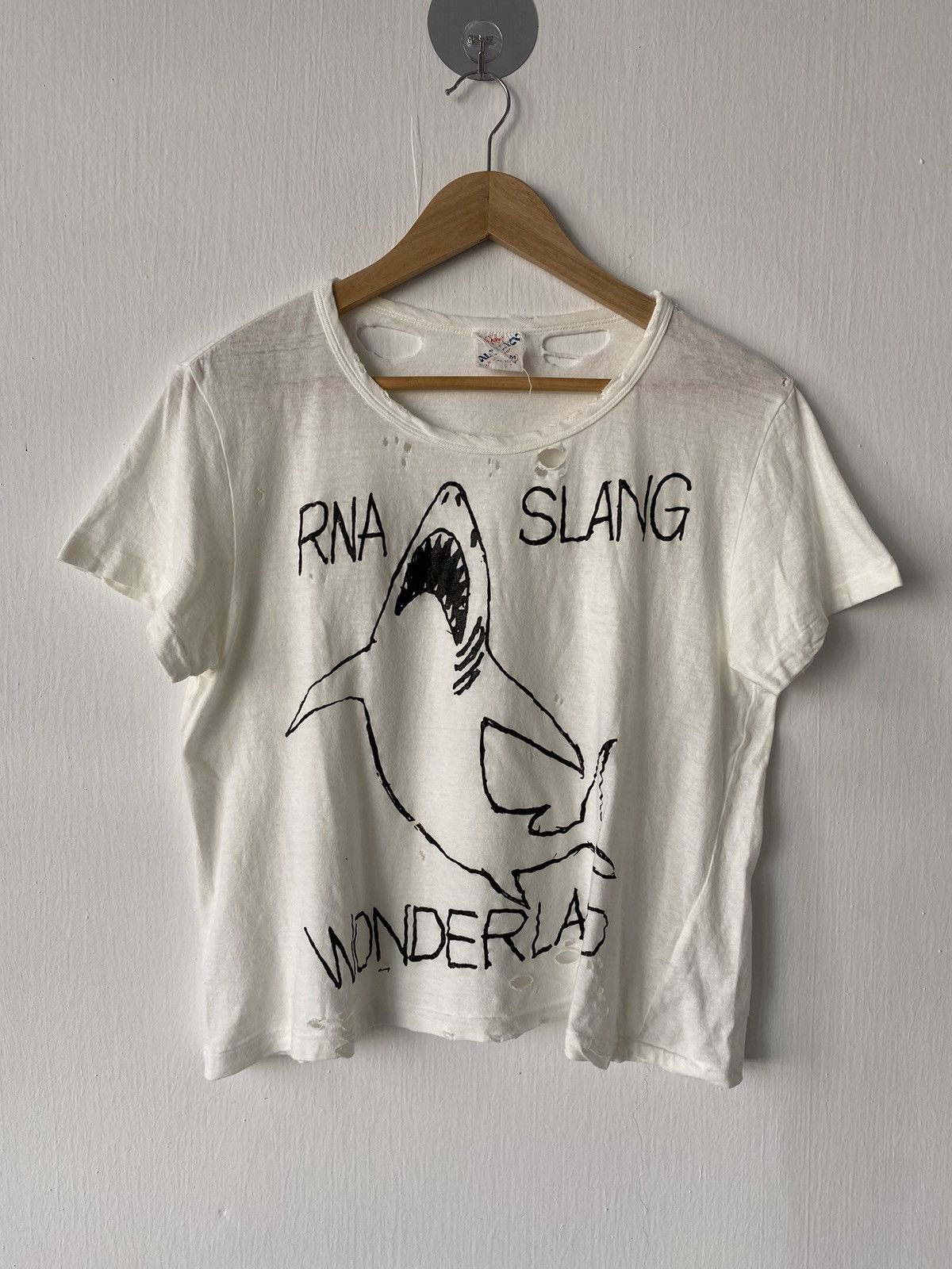 If Six Was Nine RNA Inc Distressed T-shirt Size M / US 6-8 / IT 42-44 - 1 Thumbnail