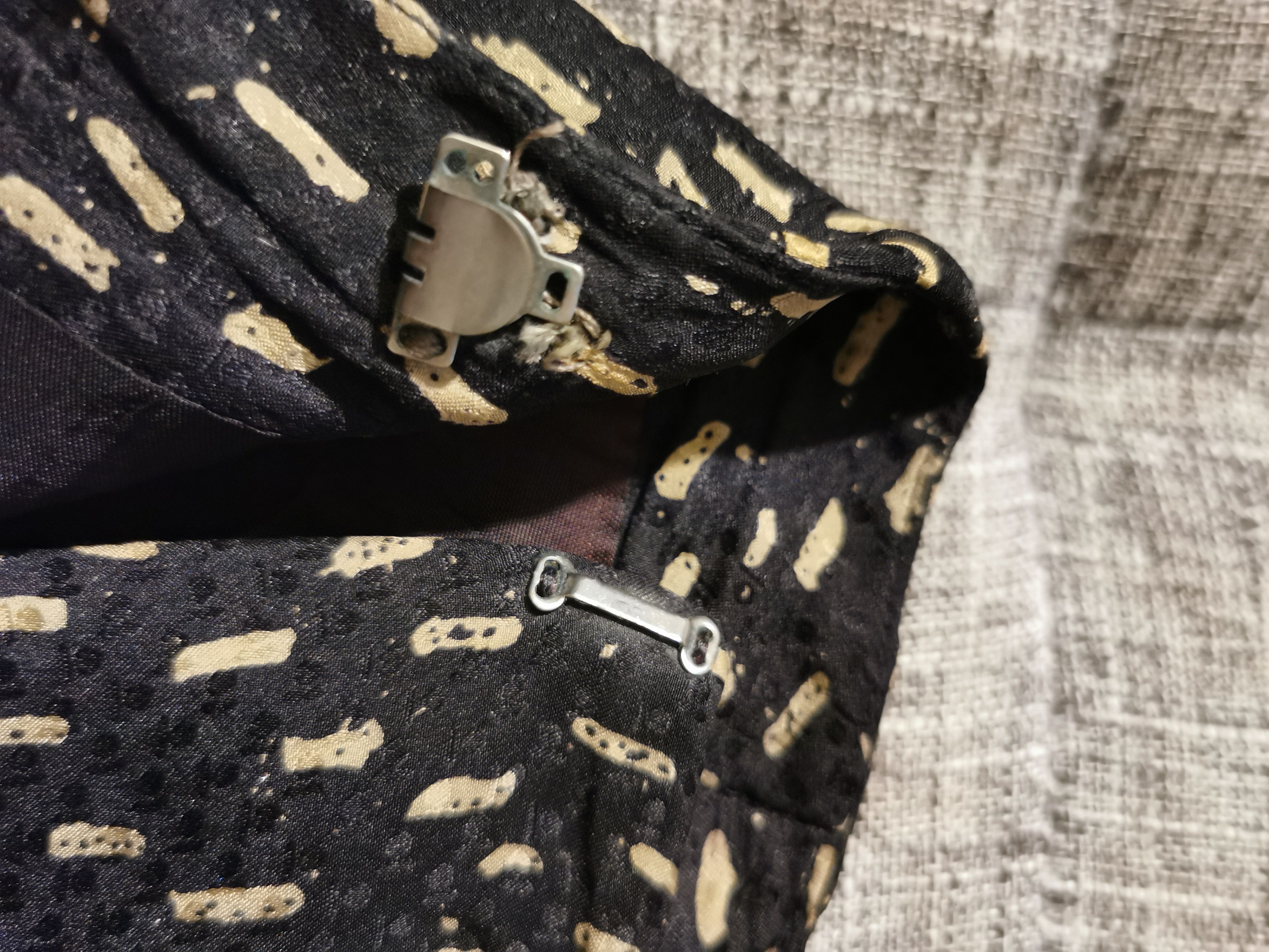 Ann Taylor Ann Taylor 100% Silk Skirt L / 12 Size 30" / US 8 / IT 44 - 6 Thumbnail
