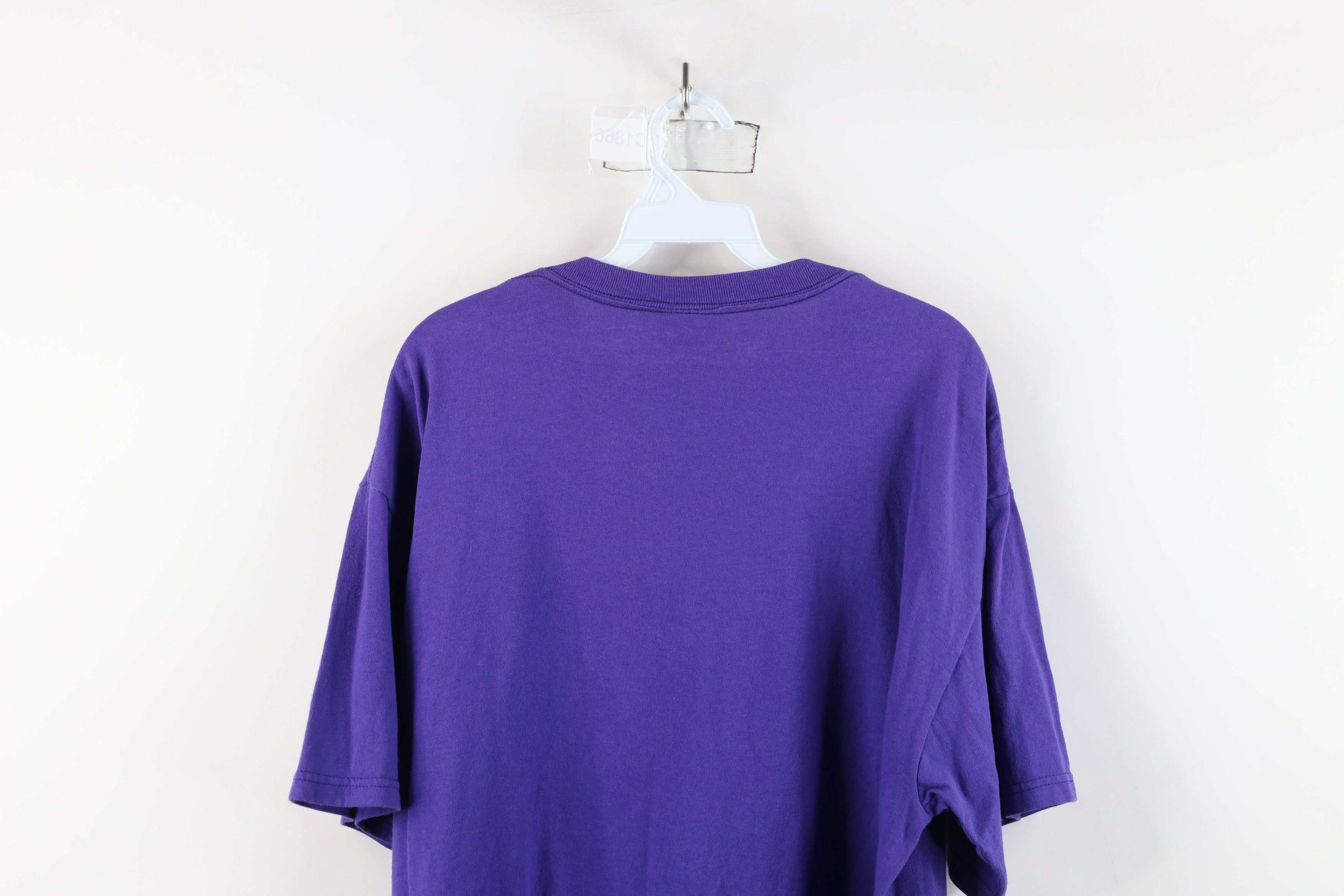 Vintage Vintage 90s Minnesota Vikings Football Short Sleeve T-Shirt Size US XL / EU 56 / 4 - 11 Thumbnail