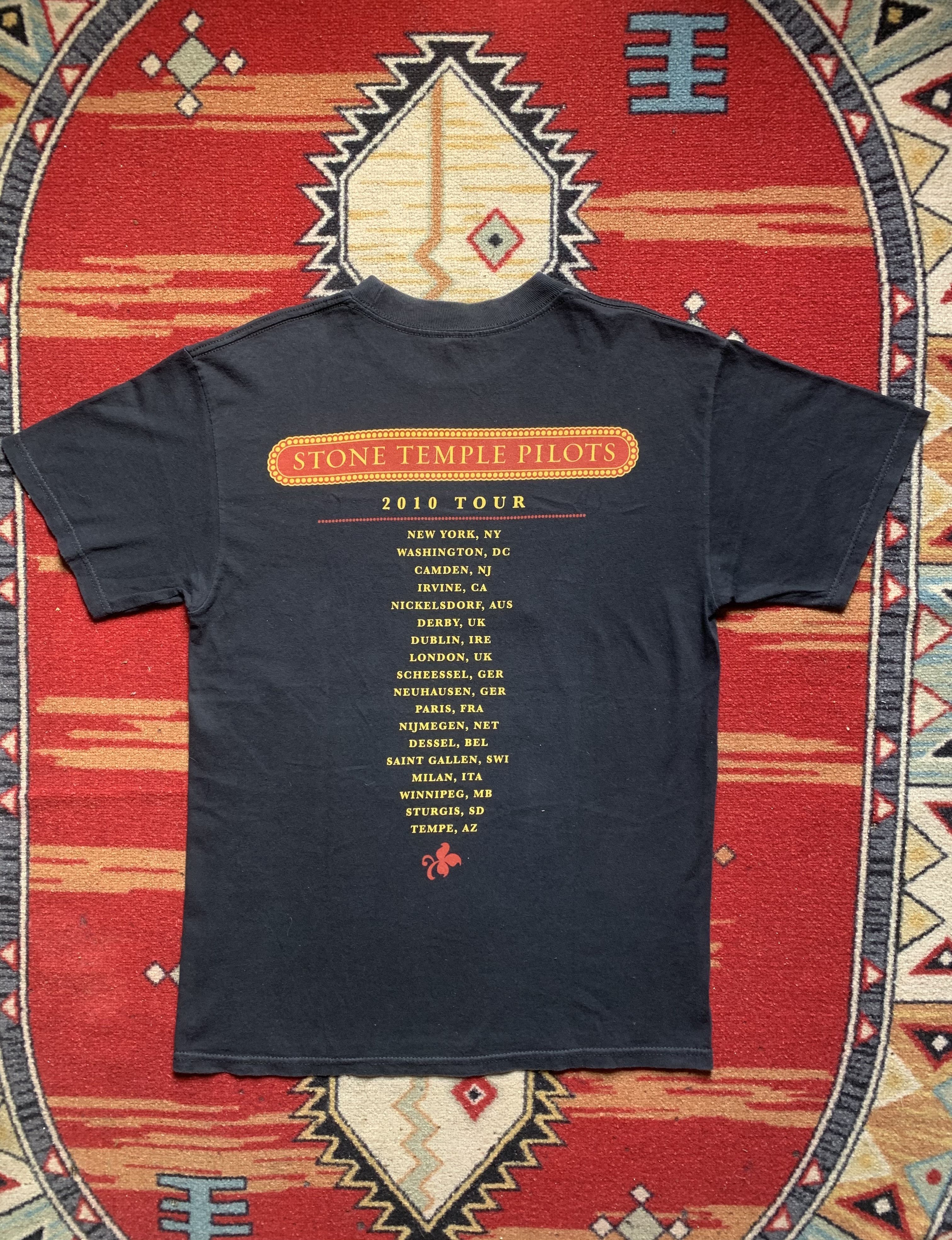 Band Tees Stone Temple Pilots Tour 2010 Size US M / EU 48-50 / 2 - 2 Thumbnail