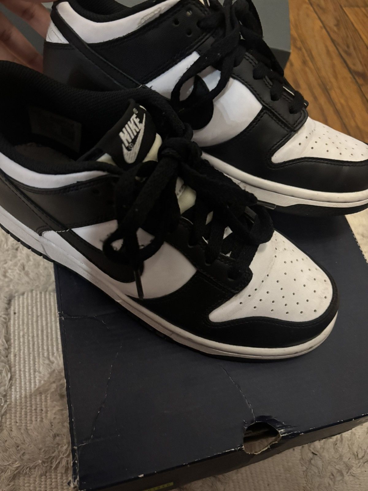 Nike Panda Dunk low Size 6.5 Y Size US 6.5 / EU 39-40 - 6 Thumbnail