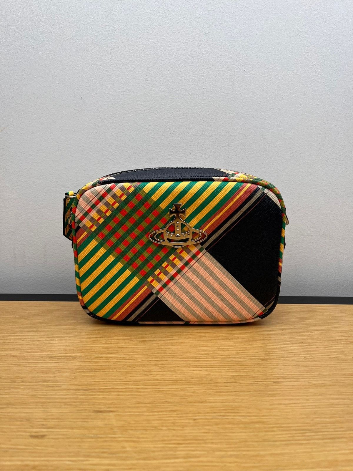 Vivienne Westwood O1F1D3Z0625 Size: Os / Anna Camera Bag In Multicolor, Women's