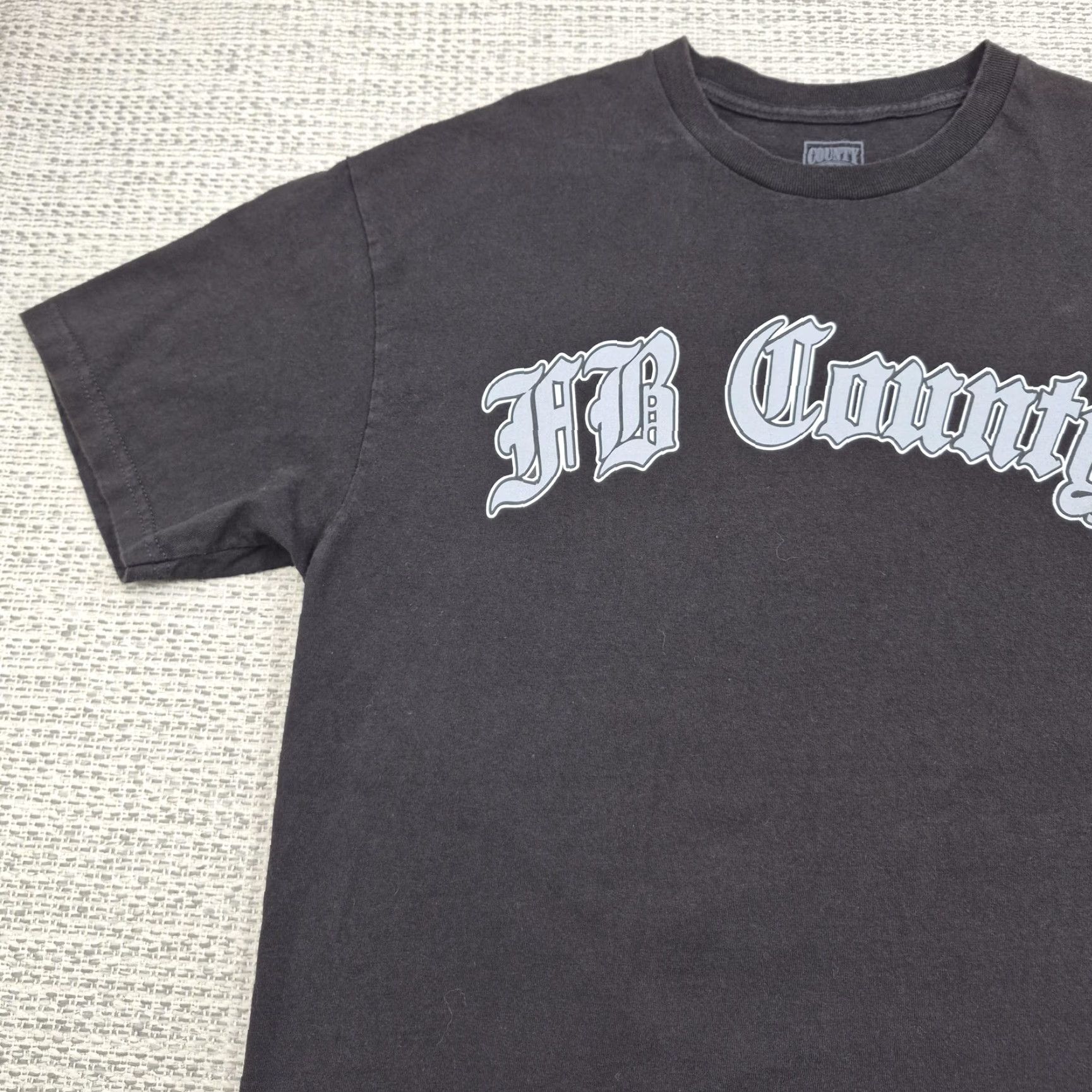 Vintage FB County Shirt Mens XL Black Old English Logo Graphic Tee Gothic Streetwear Shirt Size US XL / EU 56 / 4 - 3 Thumbnail