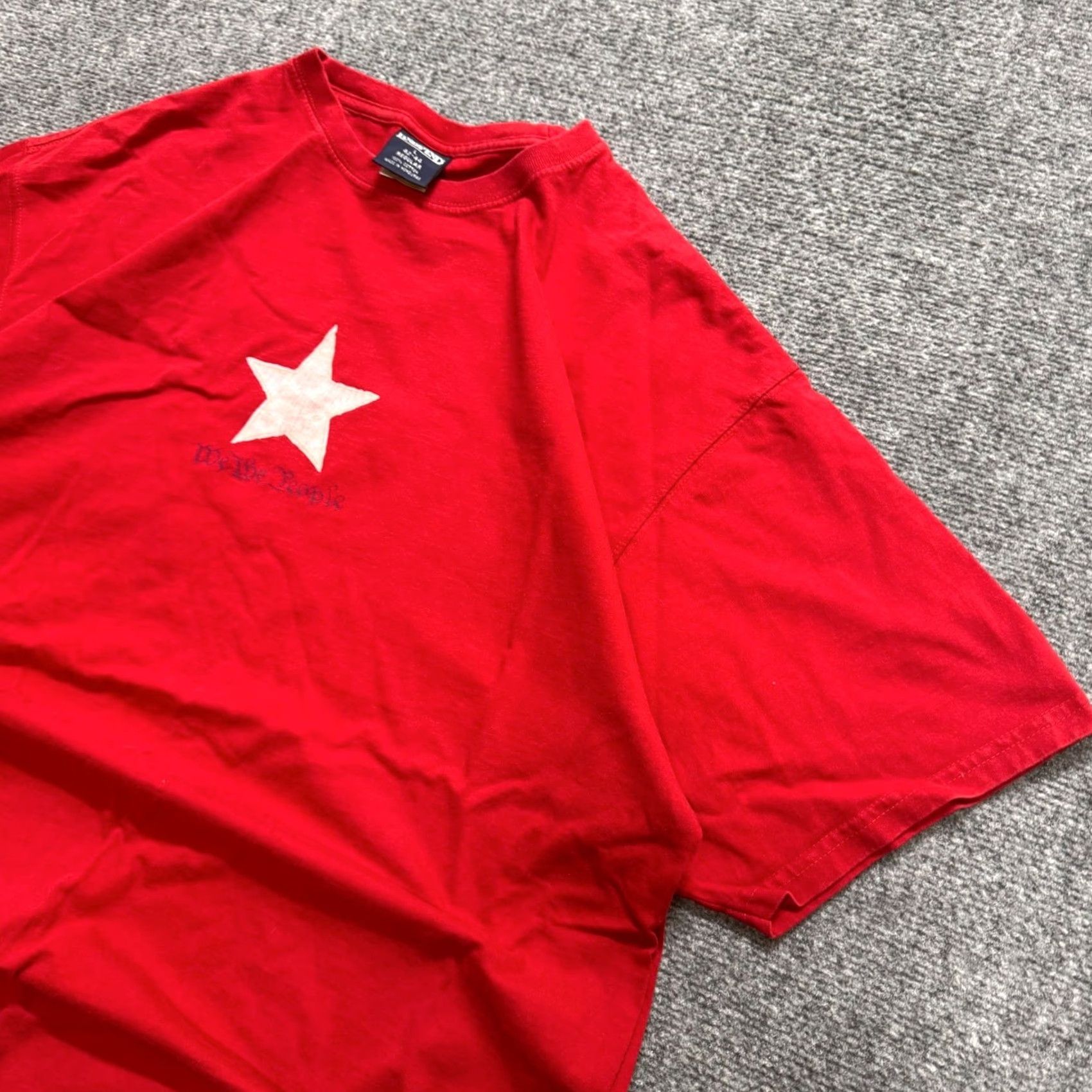 Vintage VINTAGE We The People Lands End T-shirt Men L Red Y2K 90s Star Distressed/Pre-owned Mens Shirt Size US L / EU 52-54 / 3 - 2 Thumbnail