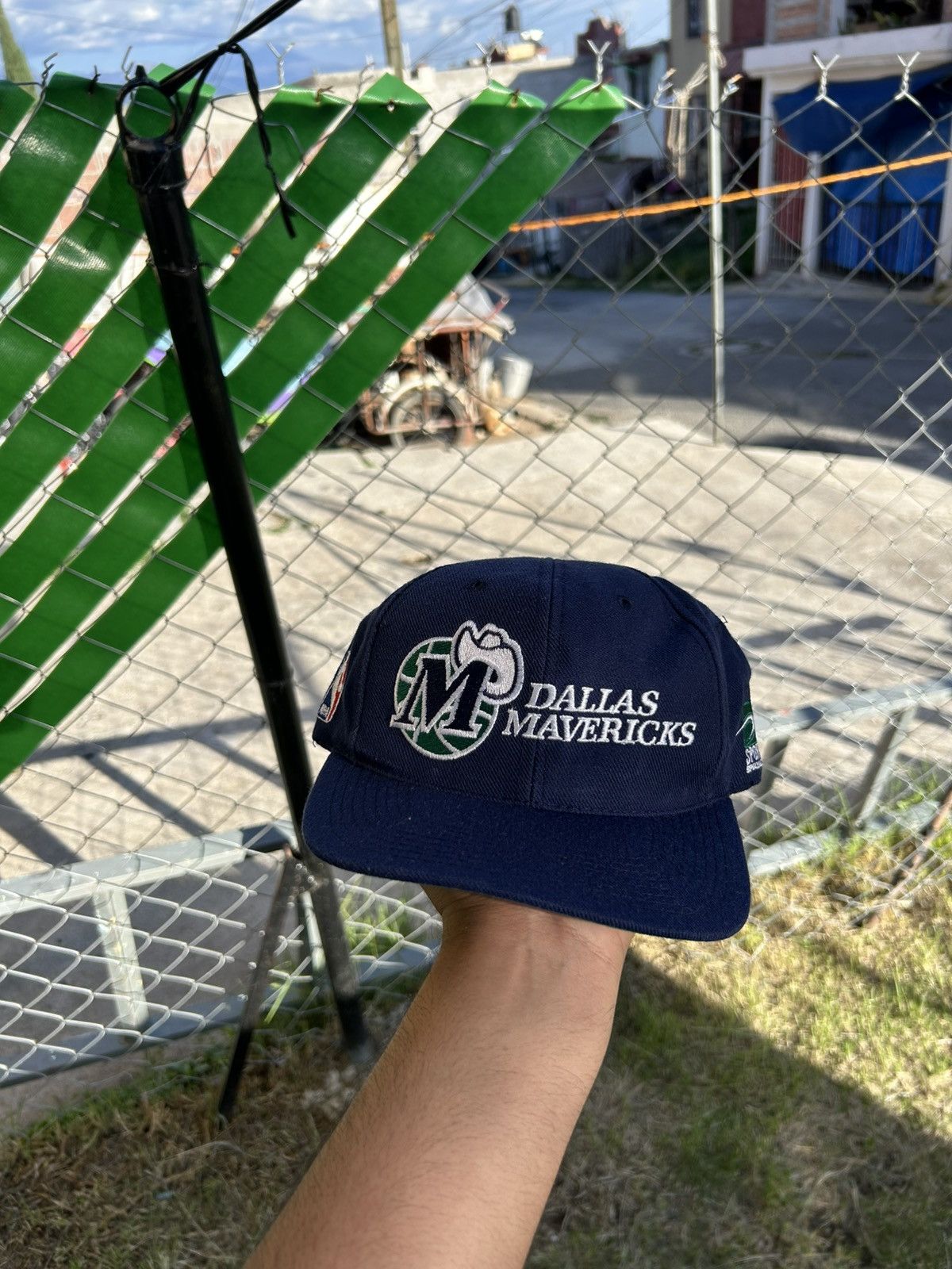 Sports Specialties Vintage Dallas Mavericks Sports specialties side logo hat Size ONE SIZE - 4 Thumbnail