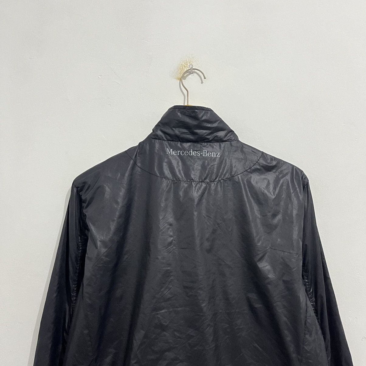 Mercedes-Benz Mercedes-Benz Windbreaker Jacket Minimalist Logo Size US L / EU 52-54 / 3 - 4 Thumbnail