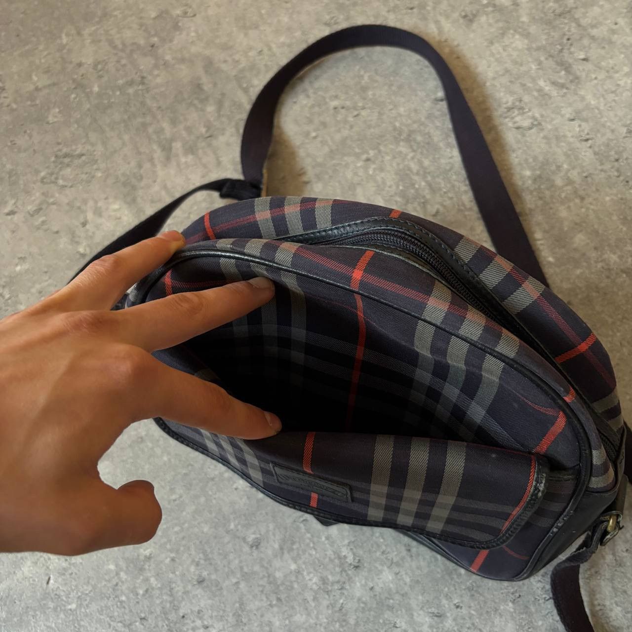 Burberry × Vintage Y2k Rare Burberrys London Vintage Shoulder Bag Size ONE SIZE - 5 Thumbnail