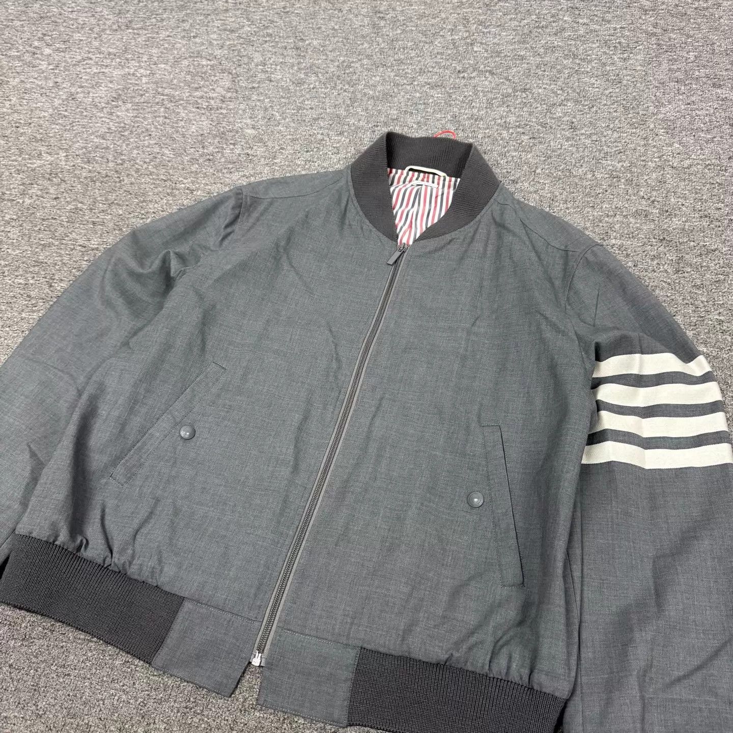 Thom Browne TB 4-Stripe Gray Baseball Jacket US 3 99 New Size US L / EU 52-54 / 3 - 3 Thumbnail