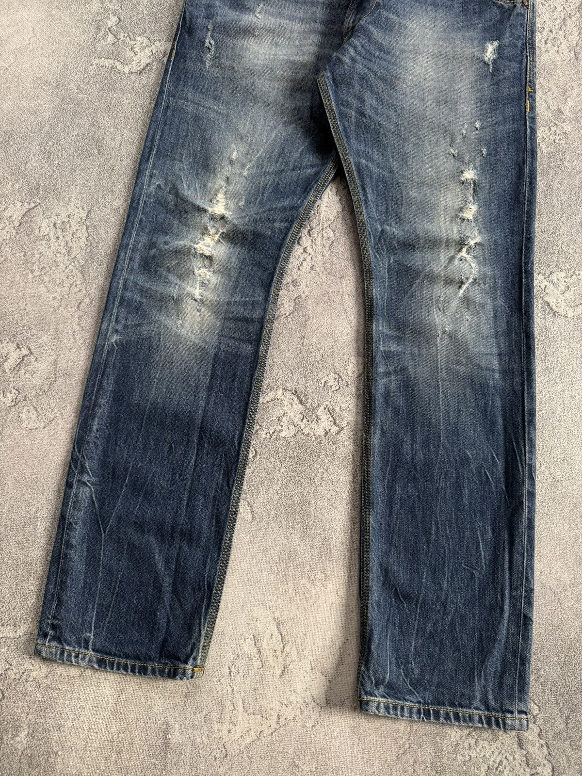 Diesel Diesel 31/30 Krooley distressed denim pants trousers jeans Size US 31 - 6 Thumbnail