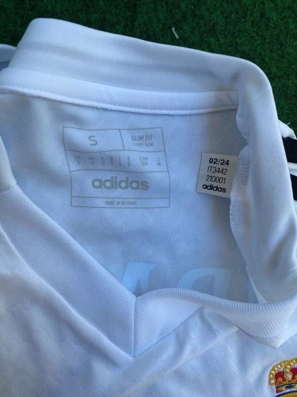 Adidas Adidas Real Madrid Mbappe long sleeve t-shirt size S Size US S / EU 44-46 / 1 - 5 Thumbnail