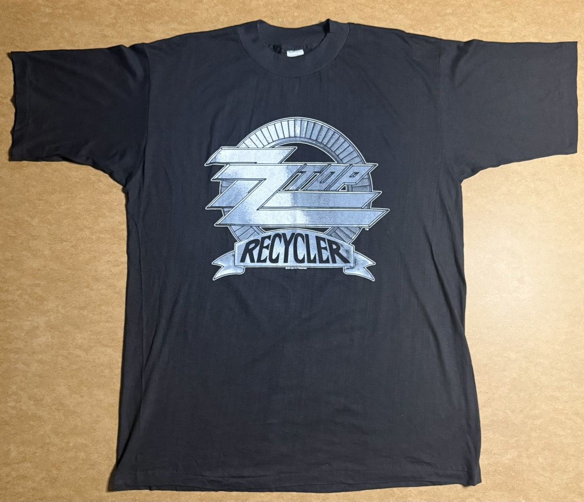 Vintage Vintage 1990 ZZ Top Recycler World Tour Tee XL NOS Size US XL / EU 56 / 4 - 1 Thumbnail
