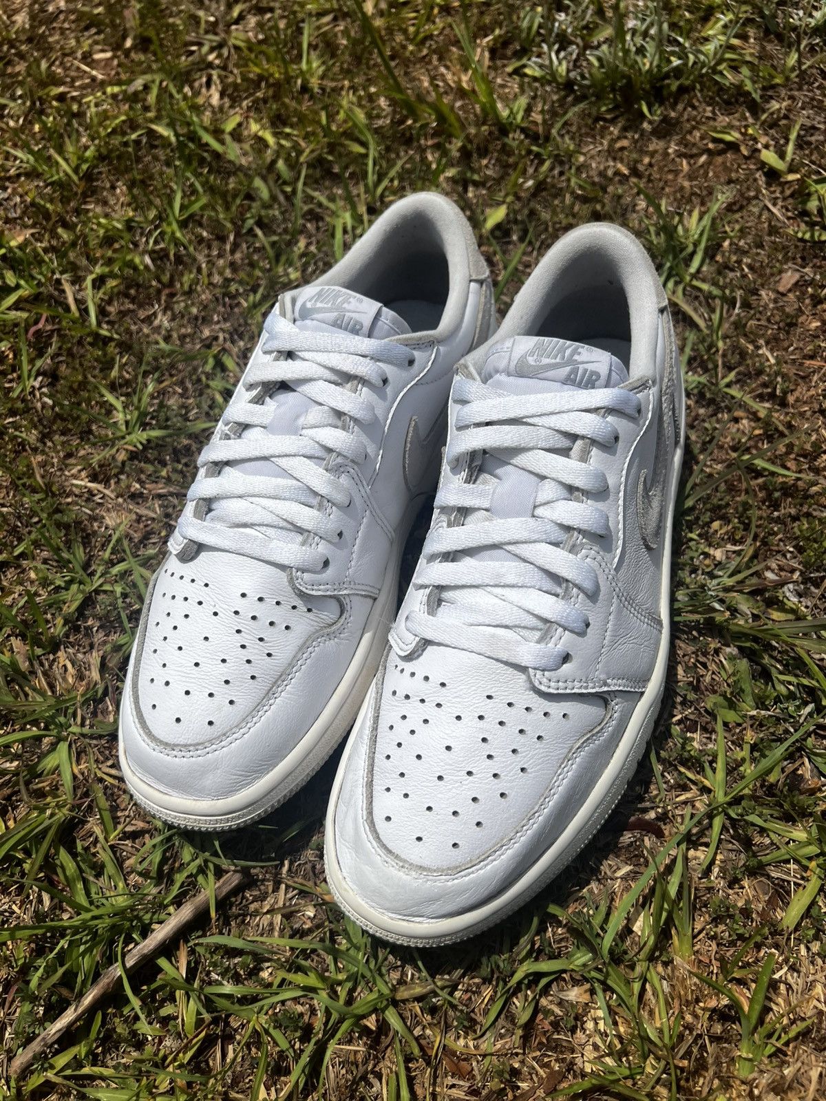 Jordan Brand CLEAN Air Jordan 1 Low size 9.5 Mens Neutral Grey Retro Size US 9.5 / EU 42-43 - 3 Thumbnail