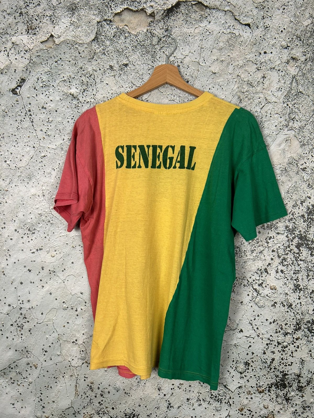 Vintage Vintage Senegal Graphic Tee Flag 90s Sprotswear Rare Size US L / EU 52-54 / 3 - 4 Thumbnail