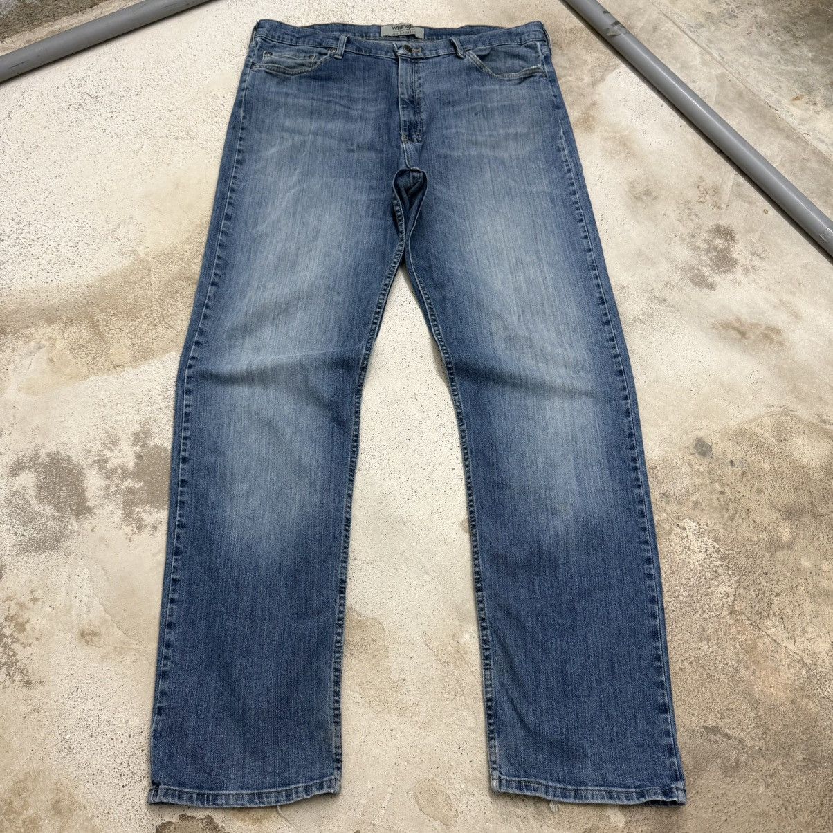 Wrangler Wrangler Authentic Distressed Repair Denim Pants Size US 38 / EU 54 - 3 Thumbnail
