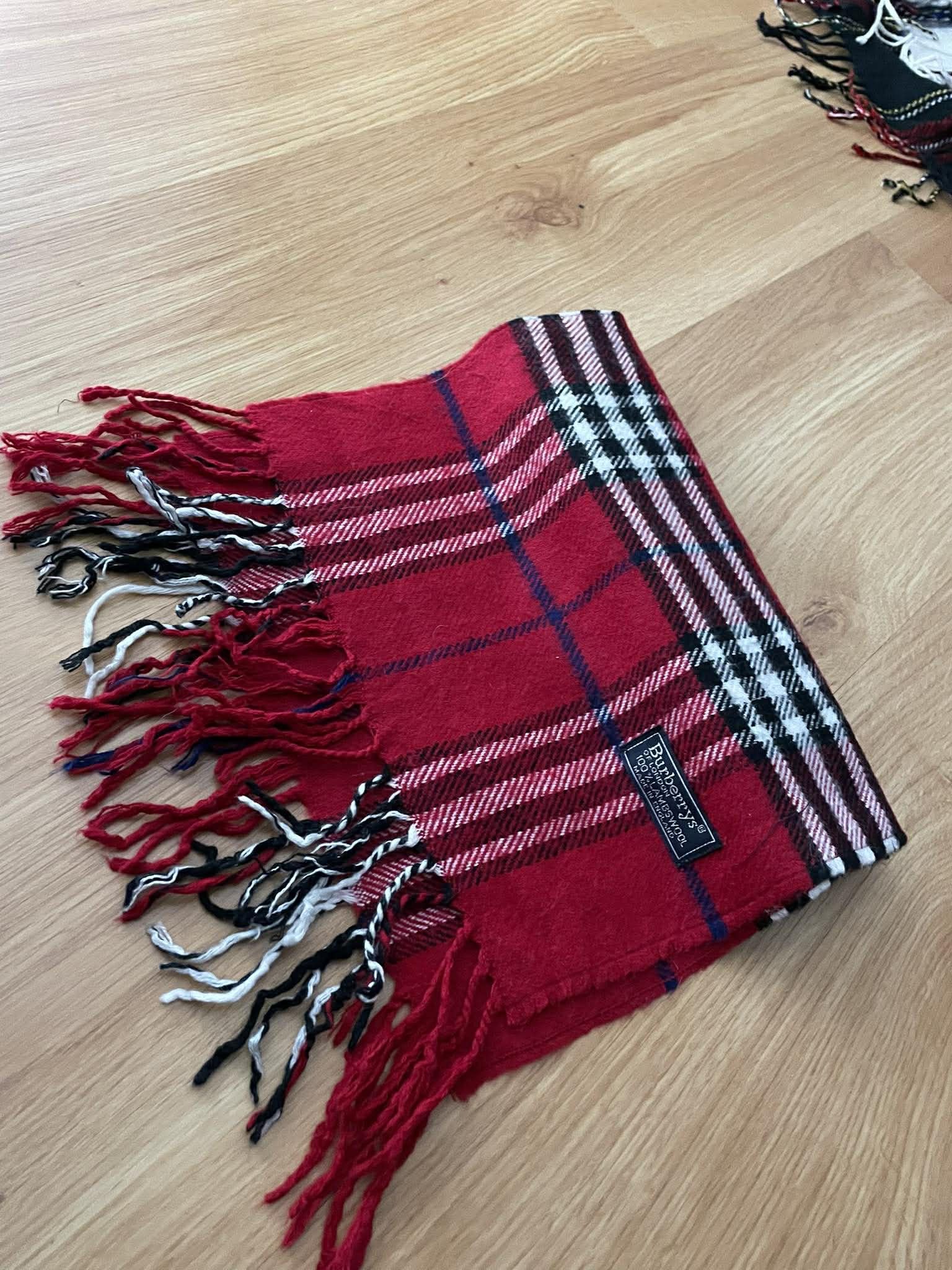 Burberry burberrys vintage scarf 80/90's lambwool red Size ONE SIZE - 1 Thumbnail