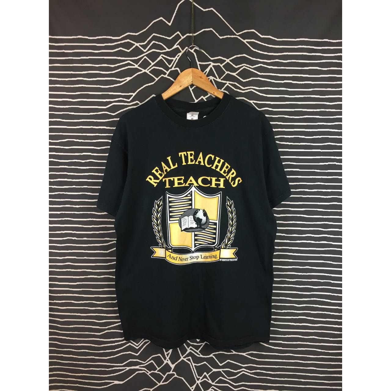 Fruit Of The Loom × Vintage Vtg 00s Real Teachers Teach And Never Stop Learning Tee Size US XL / EU 56 / 4 - 2 Thumbnail