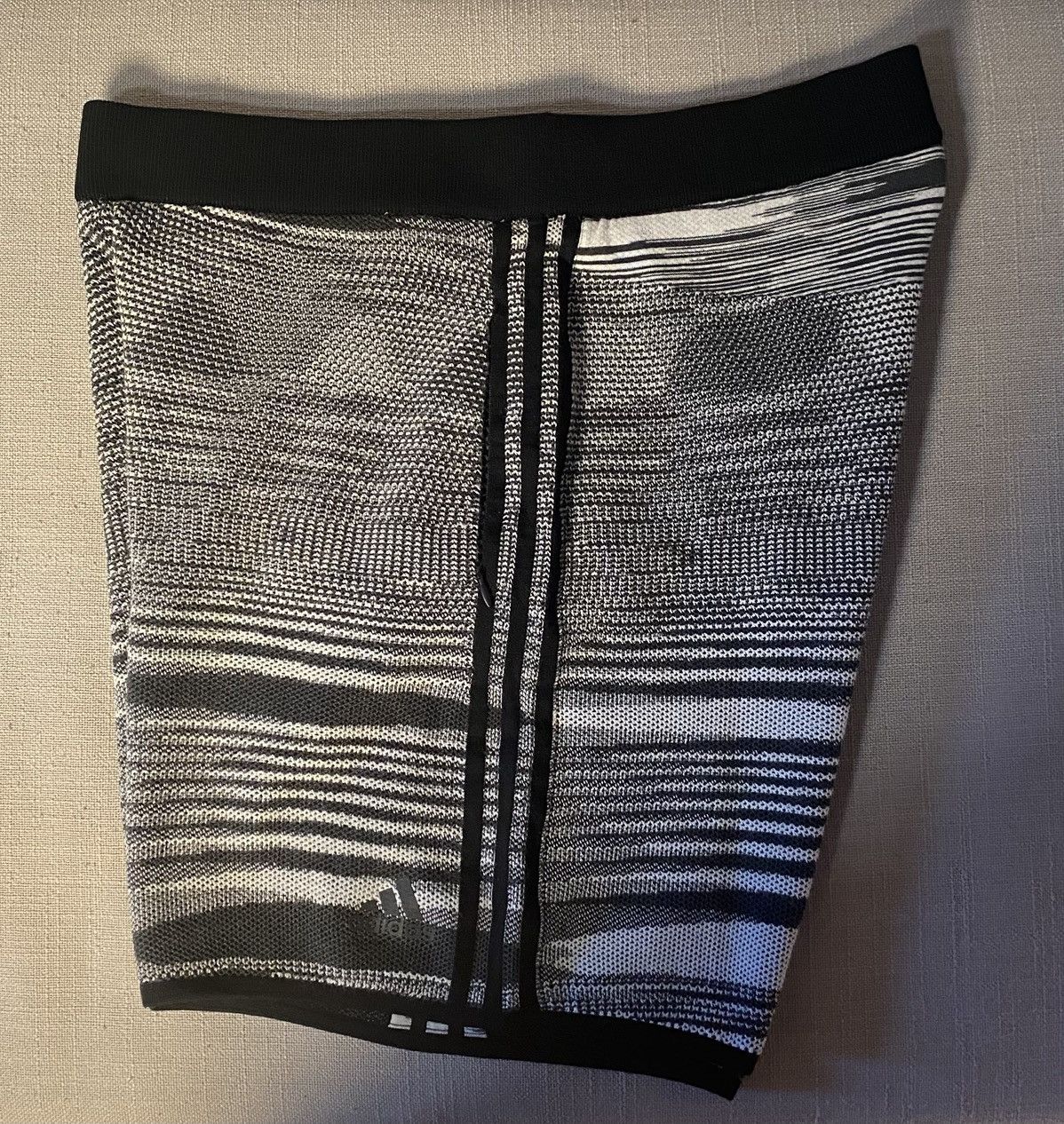 Adidas adidas x Missoni Shorts (DS9329) - BNWOT Size US 38 / EU 54 - 3 Thumbnail