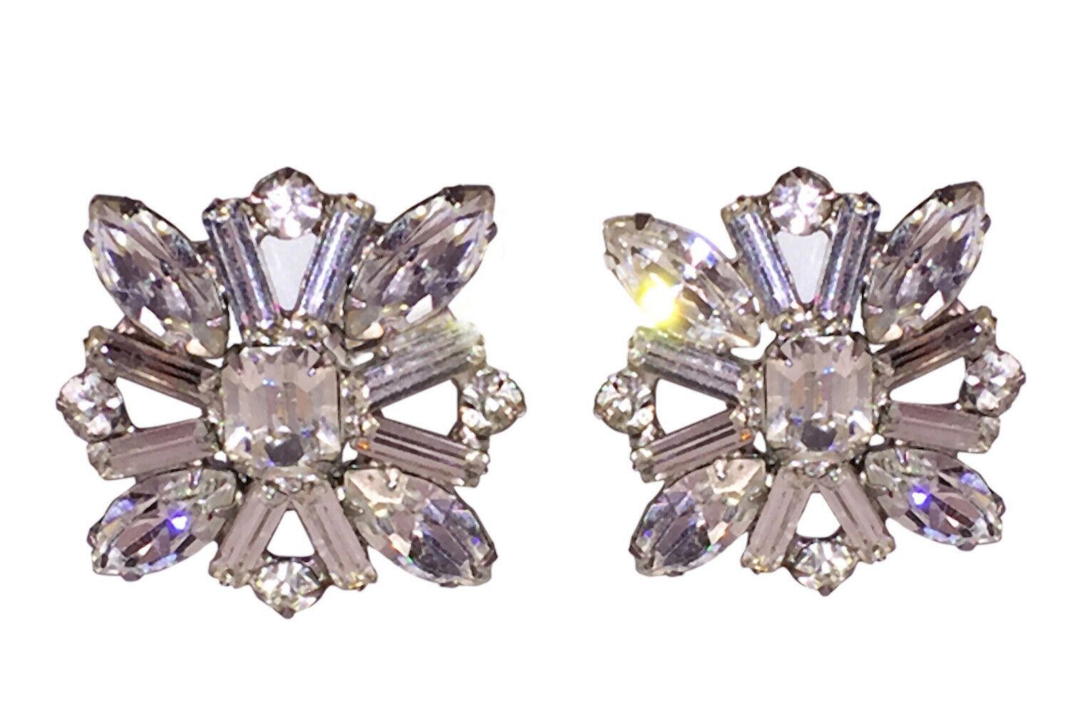 Designer Starburst Statement Clear Rhinestone Earrings Size ONE SIZE - 1 Thumbnail