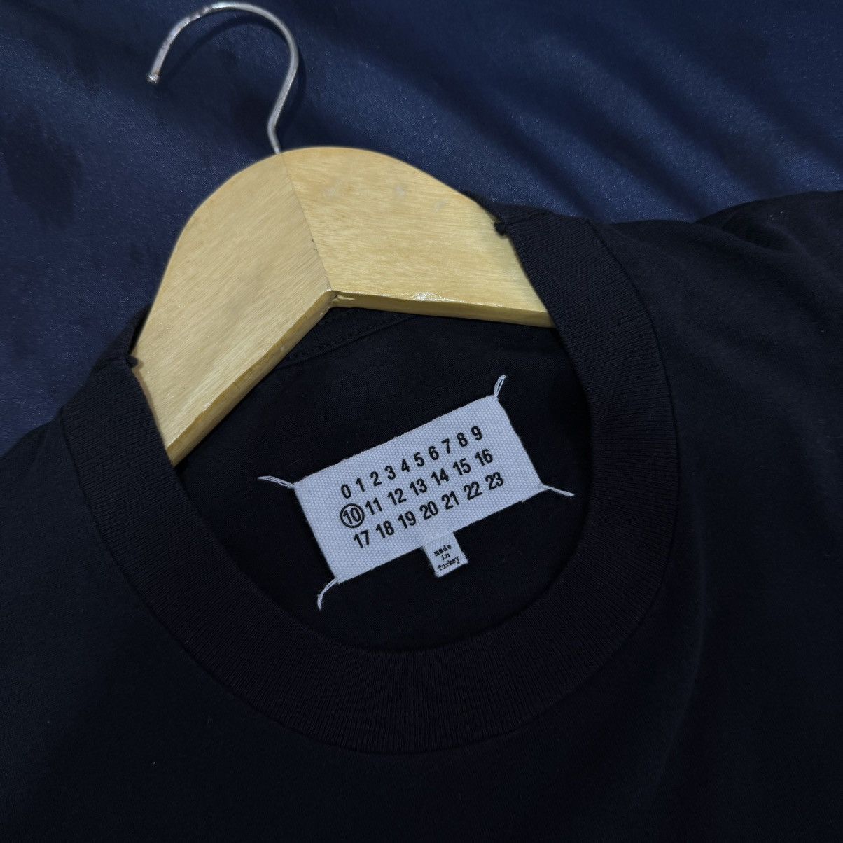 Maison Margiela Maison Margiela tee shirt blank black Size US S / EU 44-46 / 1 - 5 Thumbnail