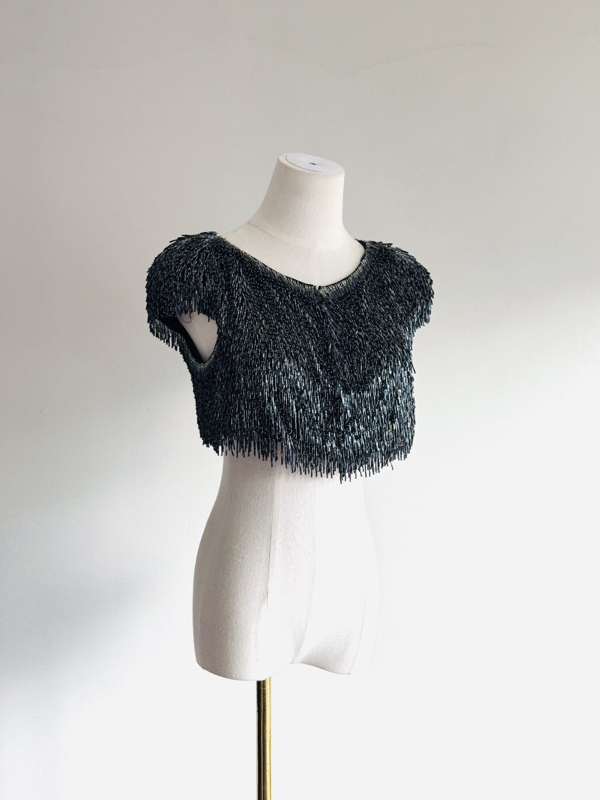 Herve Leger Herve Leger Fall ‘09 runway beaded fringe cropped jacket top Size XS / US 0-2 / IT 36-38 - 3 Thumbnail