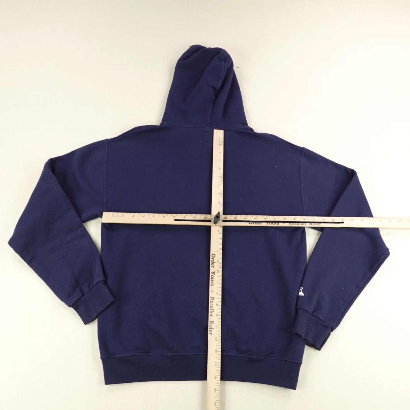Quiksilver VINTAGE Quiksilver Hoodie Mens M Blue Graphic Print Hooded Pockets Pullover Sweatshirt Beach Outdoor 90s Skating Mens Size US M / EU 48-50 / 2 - 6 Thumbnail