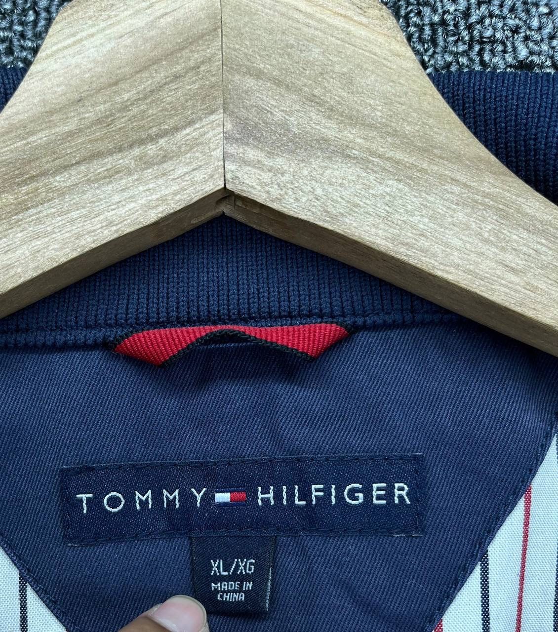 Tommy Hilfiger Vintage Tommy Hilfiger Rare Trashed Jacket Size US XL / EU 56 / 4 - 7 Thumbnail