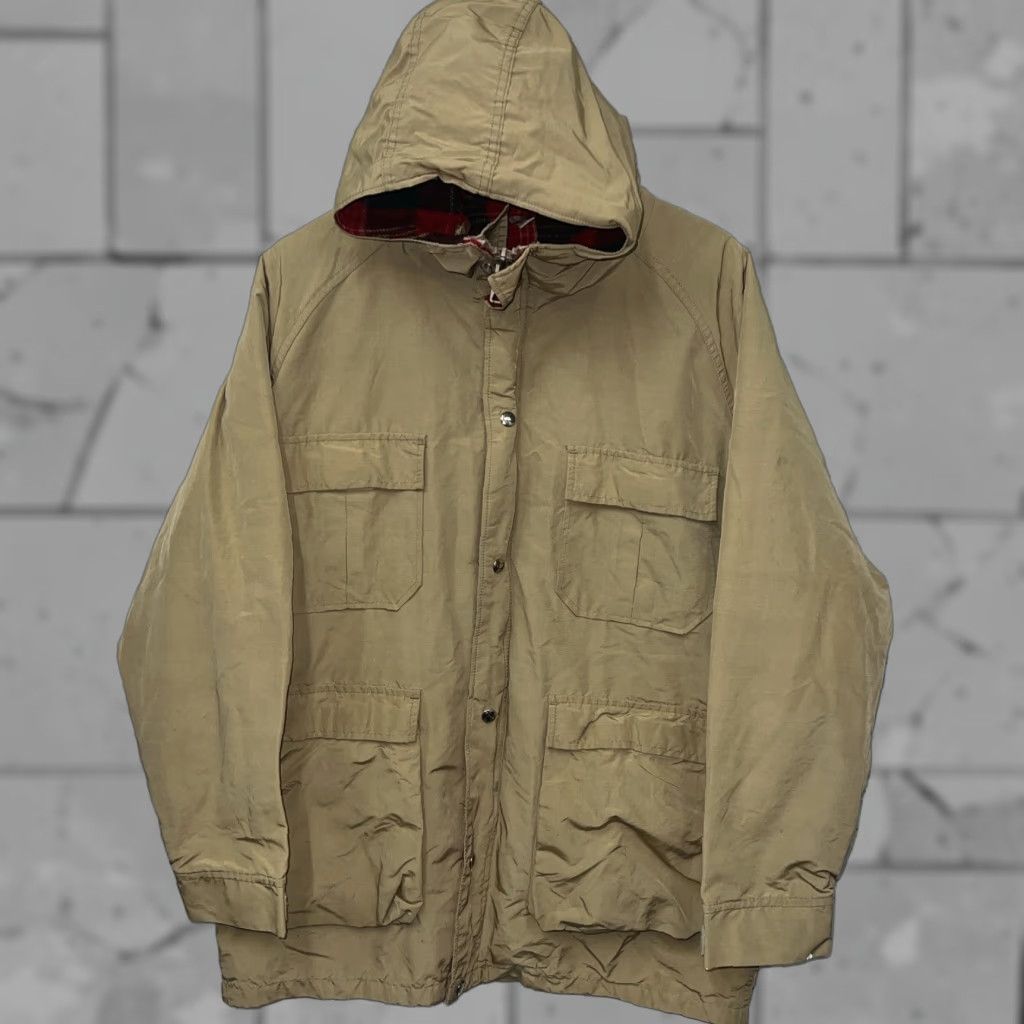 Vintage VINTAGE Woolrich Jacket Parka Wool Red Plaid Full Zip L Mens Size L Red Plaid Vintage Parka Mens L Size US L / EU 52-54 / 3 - 1 Thumbnail