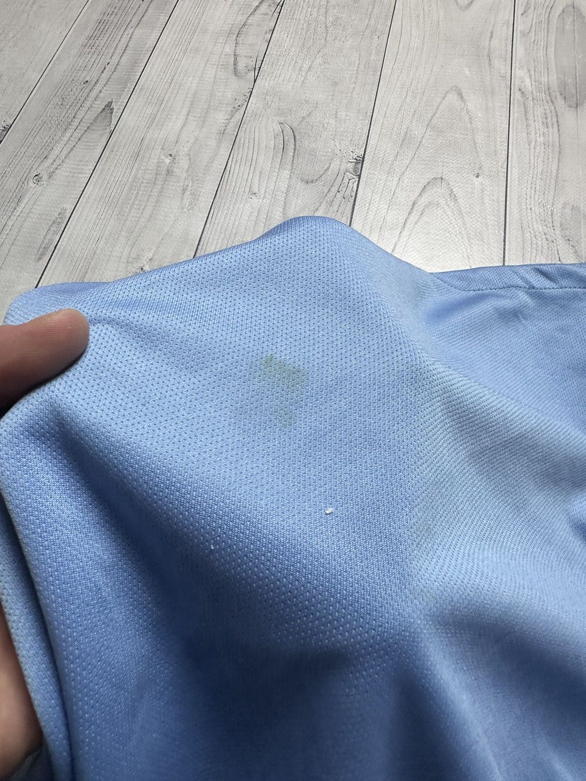 Vintage Manchester City soccer tee blue logo distressed Size US M / EU 48-50 / 2 - 12 Thumbnail