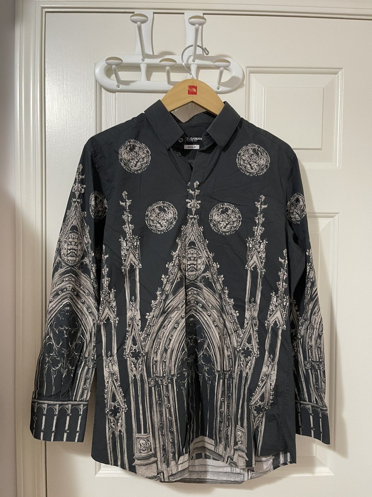 Dolce & Gabbana Dolce & Gabbana Gold All Over Print Cathedral Button Up Size US M / EU 48-50 / 2 - 1 Thumbnail