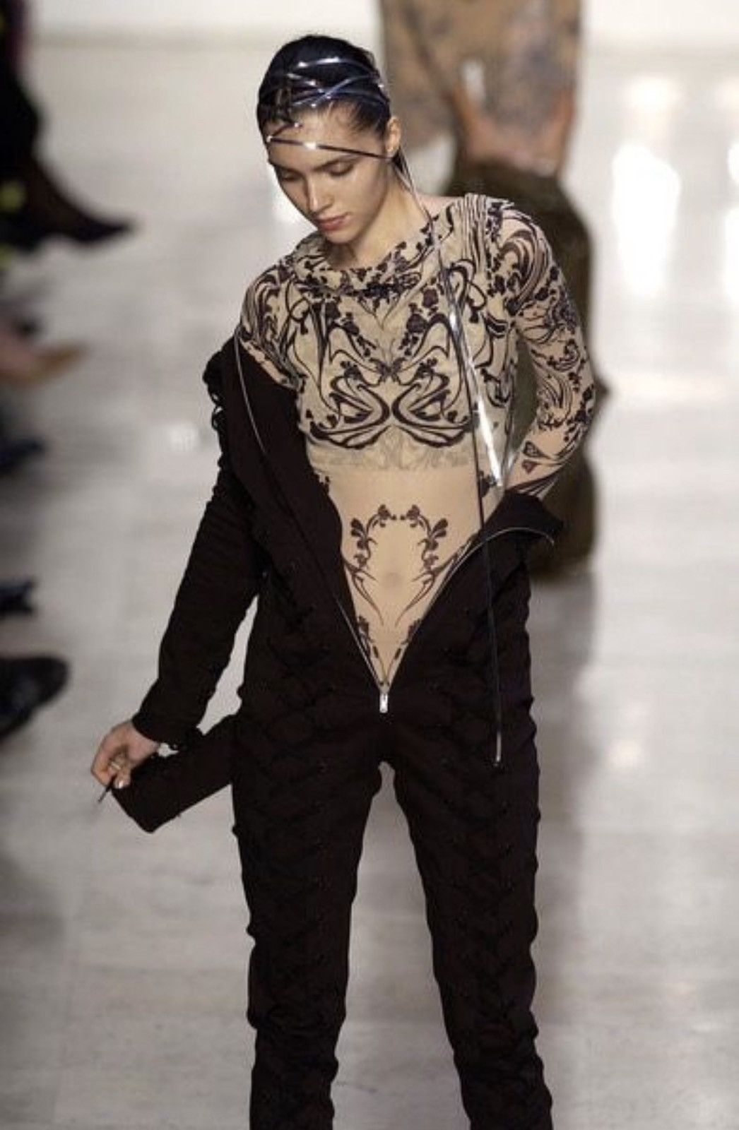 希少✨ ISSEY MIYAKE 名作 タトゥー柄 メッシュ トップス M Issey Miyake ISSEY MIYAKE SS2004 MESH BUTTERFLYS TATTOO PRINT TEE