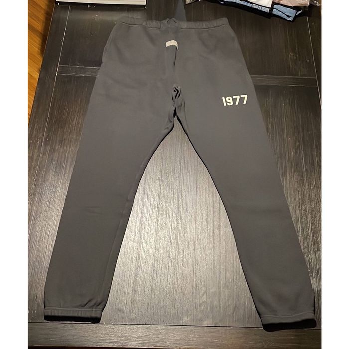 Fear of God Fear Of God Essentials 1977 Iron Black Sweatpants Men