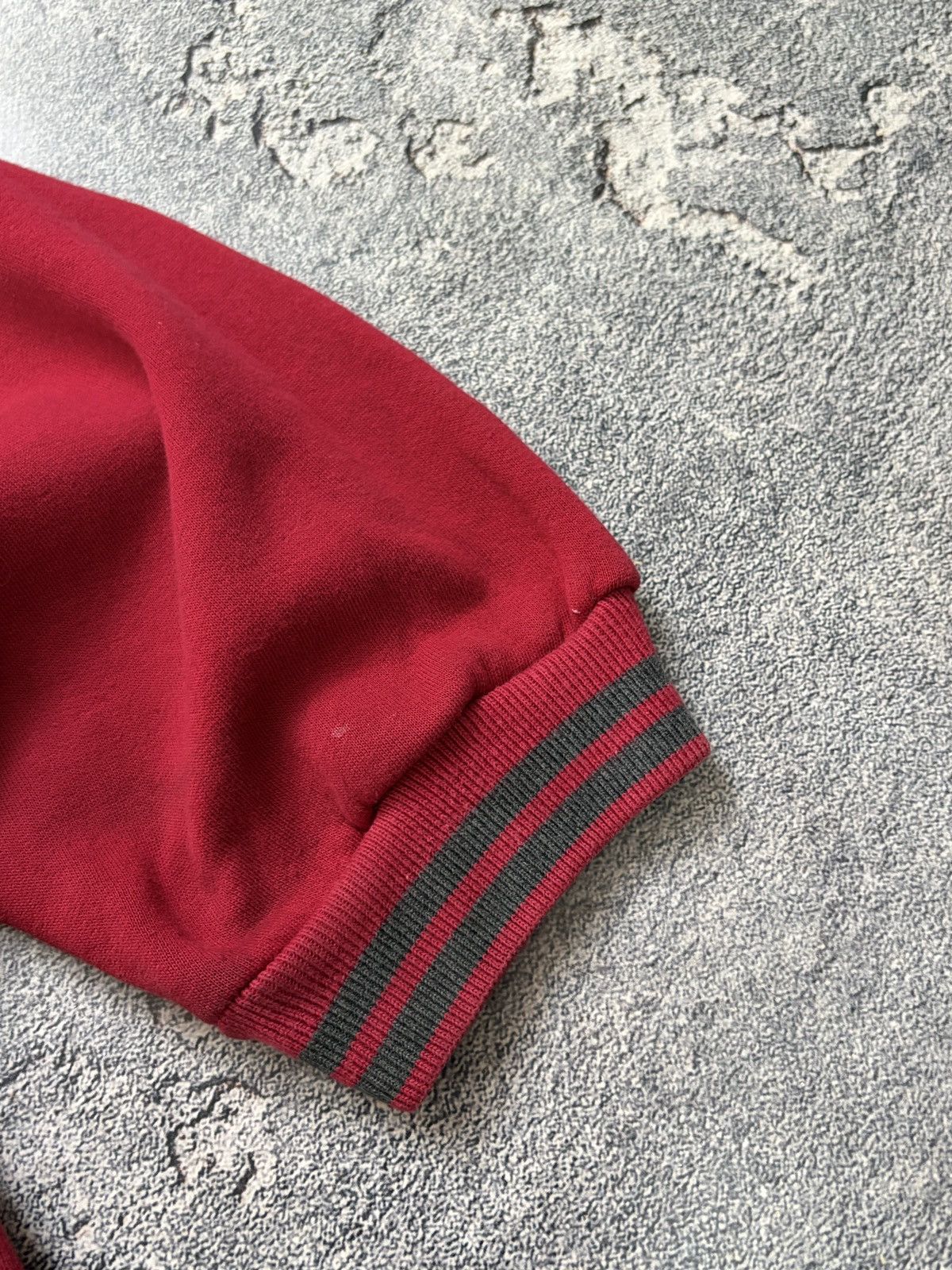 Nike Vintage 90s Nike Big Swoosh Red Crewneck Sweatshirt L Size US L / EU 52-54 / 3 - 7 Thumbnail