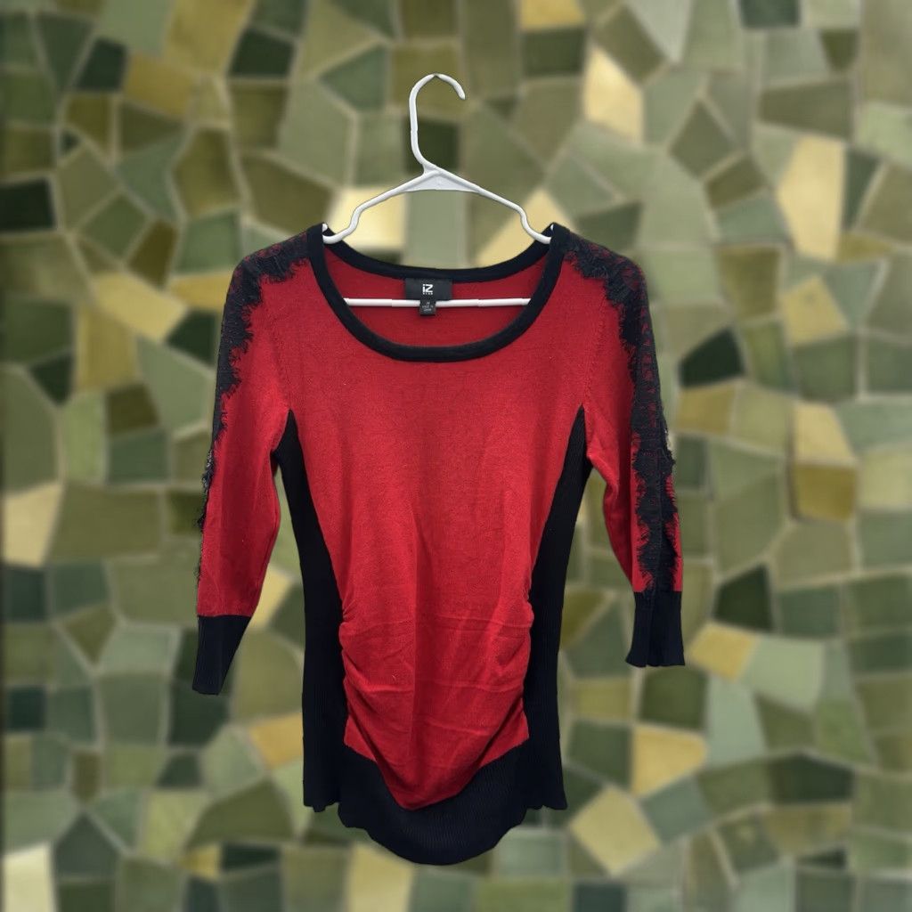 Vintage IZ Byer Womens Sweater Size Medium Red Black 3/4 Sleeve Lace Arm Scrunch Sides Knit Pullover Knit Style Tight-Knit Casual Women’s Pullover Red Size M / US 6-8 / IT 42-44 - 1 Thumbnail