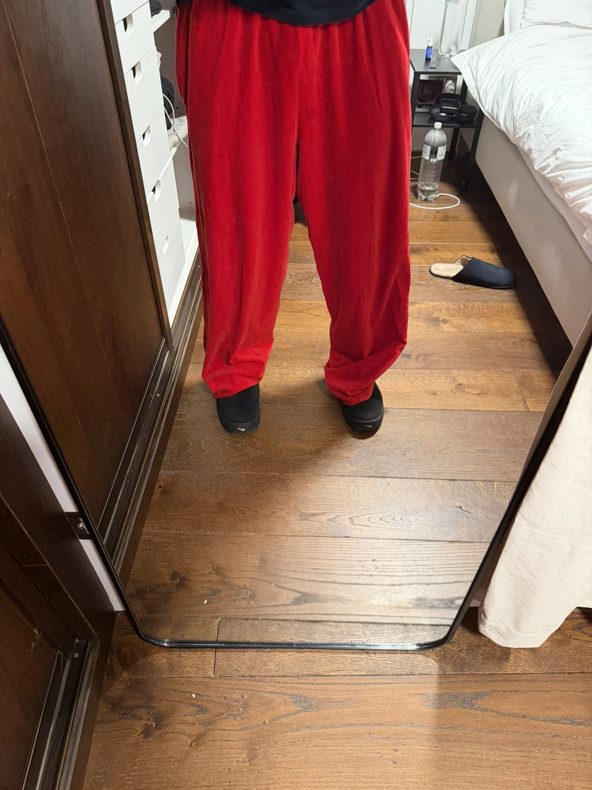 Balenciaga BALENCIAGA HOMEWEAR RED SWEATS Size US 34 / EU 50 - 3 Thumbnail