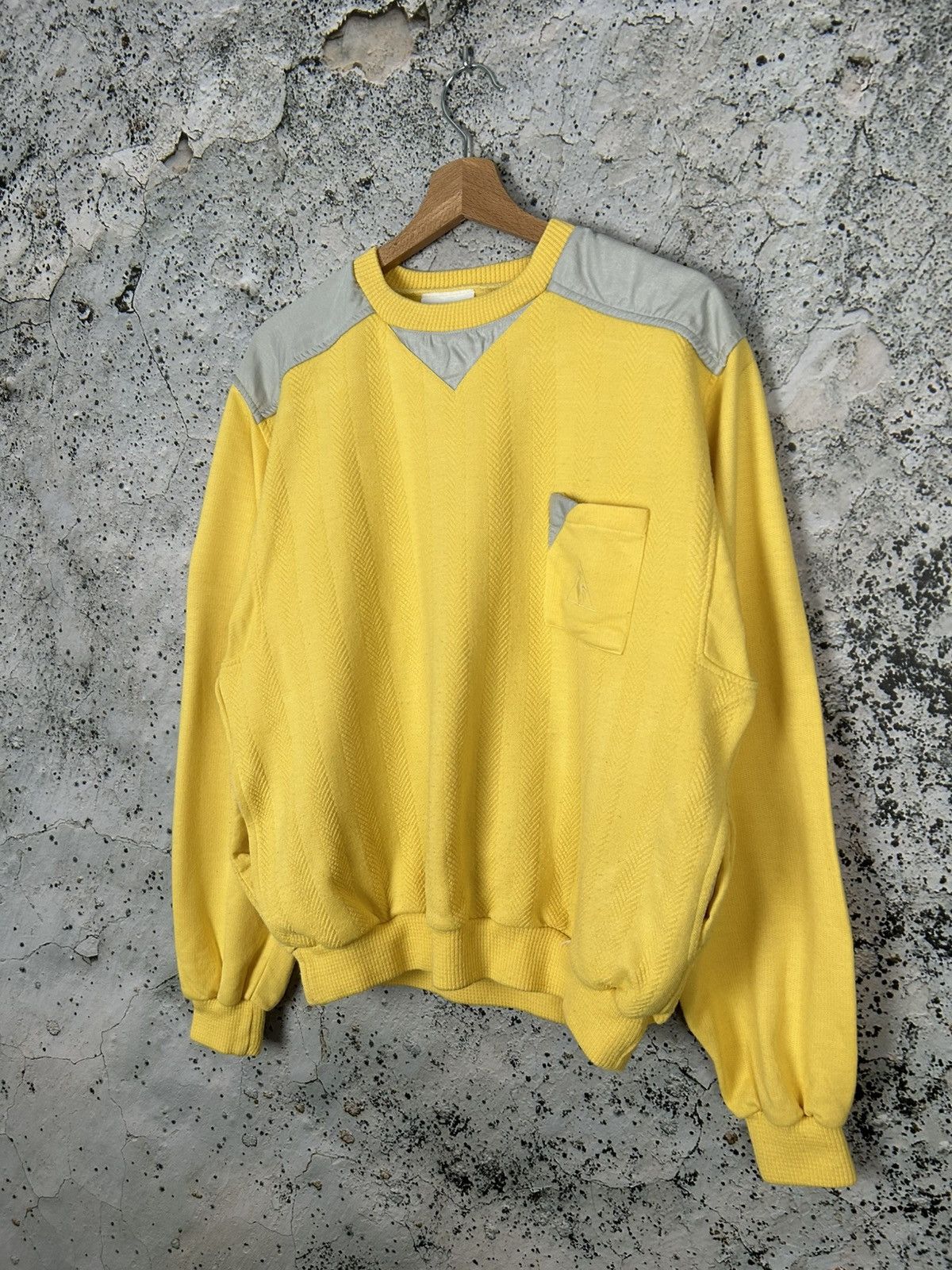 Le Coq Sportif Vintage Le Coq Sportif France Sportswear Crewneck 90s Size US L / EU 52-54 / 3 - 2 Thumbnail