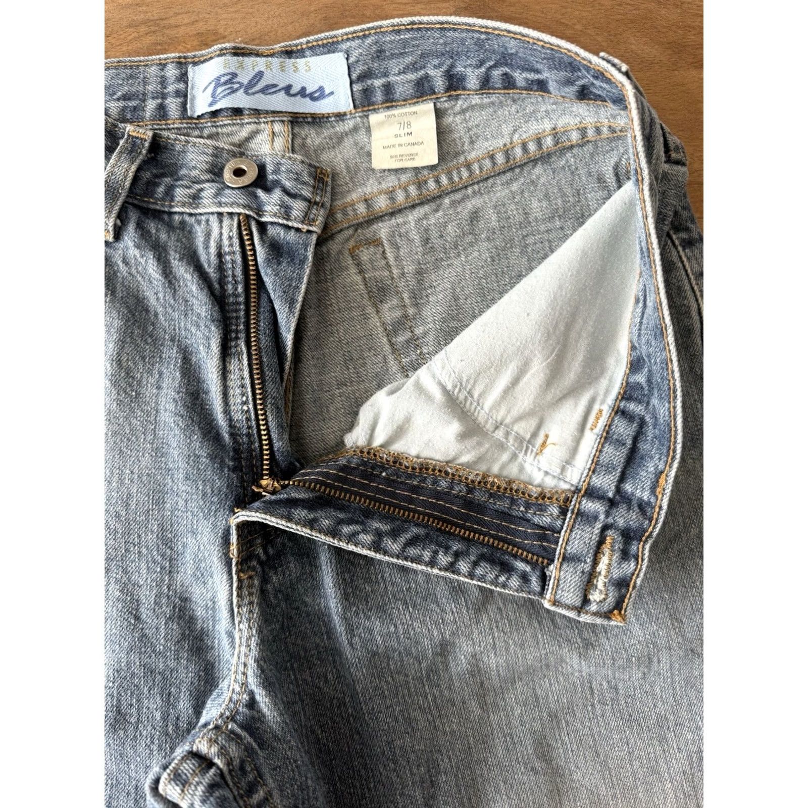 Express VINTAGE Express Jeans Women 7/8 Slim Den﻿im High Rise Mom Tapered 29x31 Blue 80s 90s Grunge Logo City Punk Womens Size 30" / US 8 / IT 44 - 4 Thumbnail