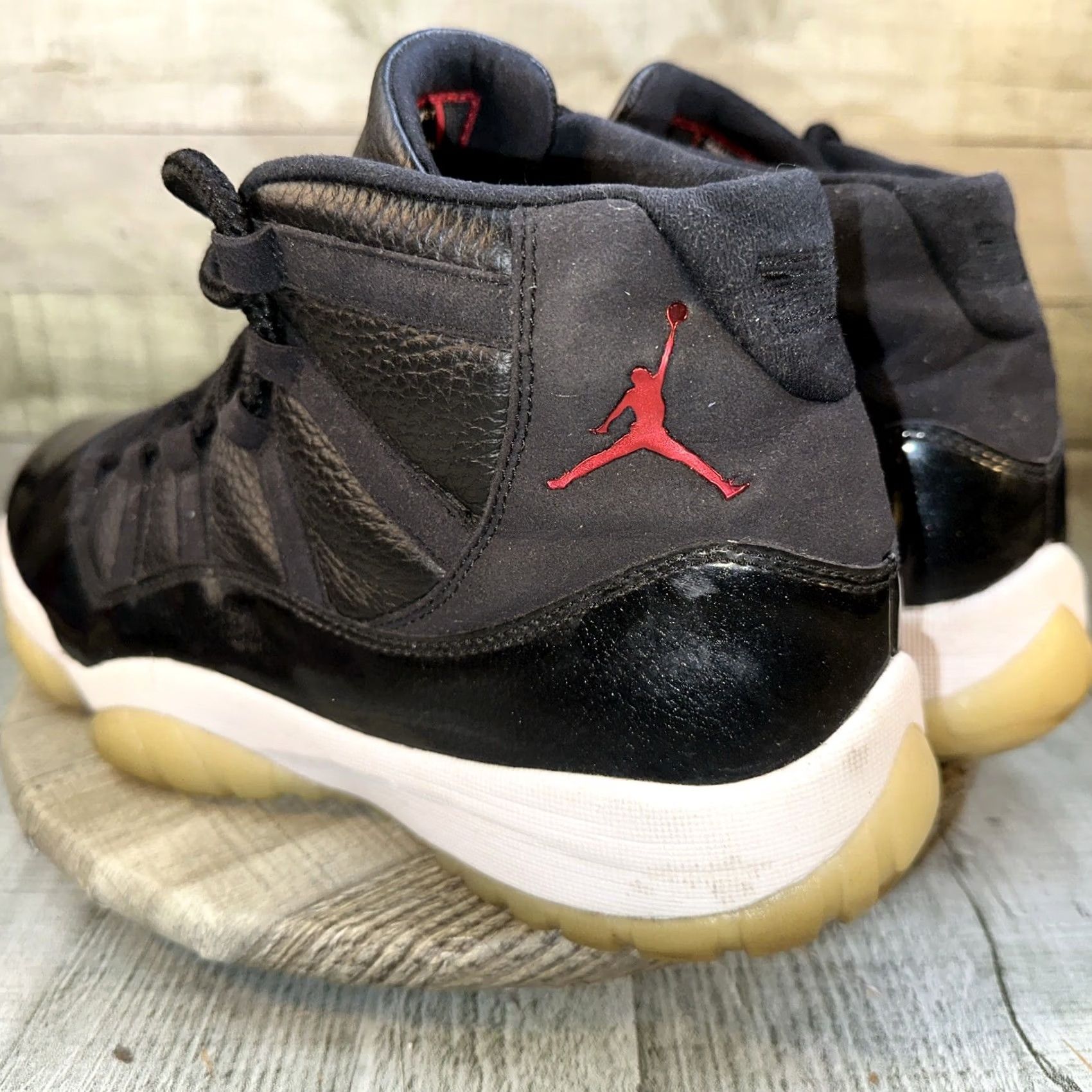 Jordan Brand Jordan Air Jordan 11 Retro 72-10 Black White Men's High Top Athletic 2015 Size US L / EU 52-54 / 3 - 5 Thumbnail