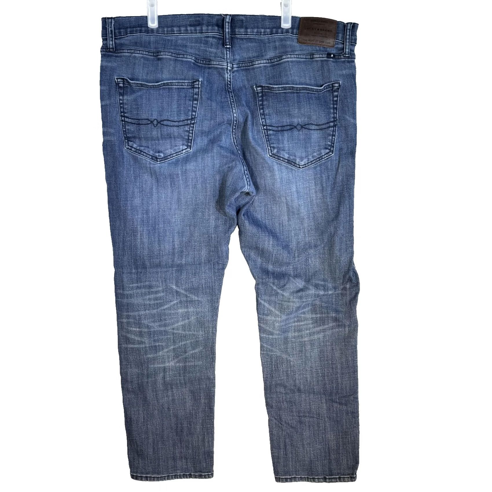 Lucky Brand Lucky Brand Jeans Mens 40x30 Blue 410 Athletic Slim Whiskered Medium Wash Denim Shirt? Size US 40 / EU 56 - 2 Thumbnail