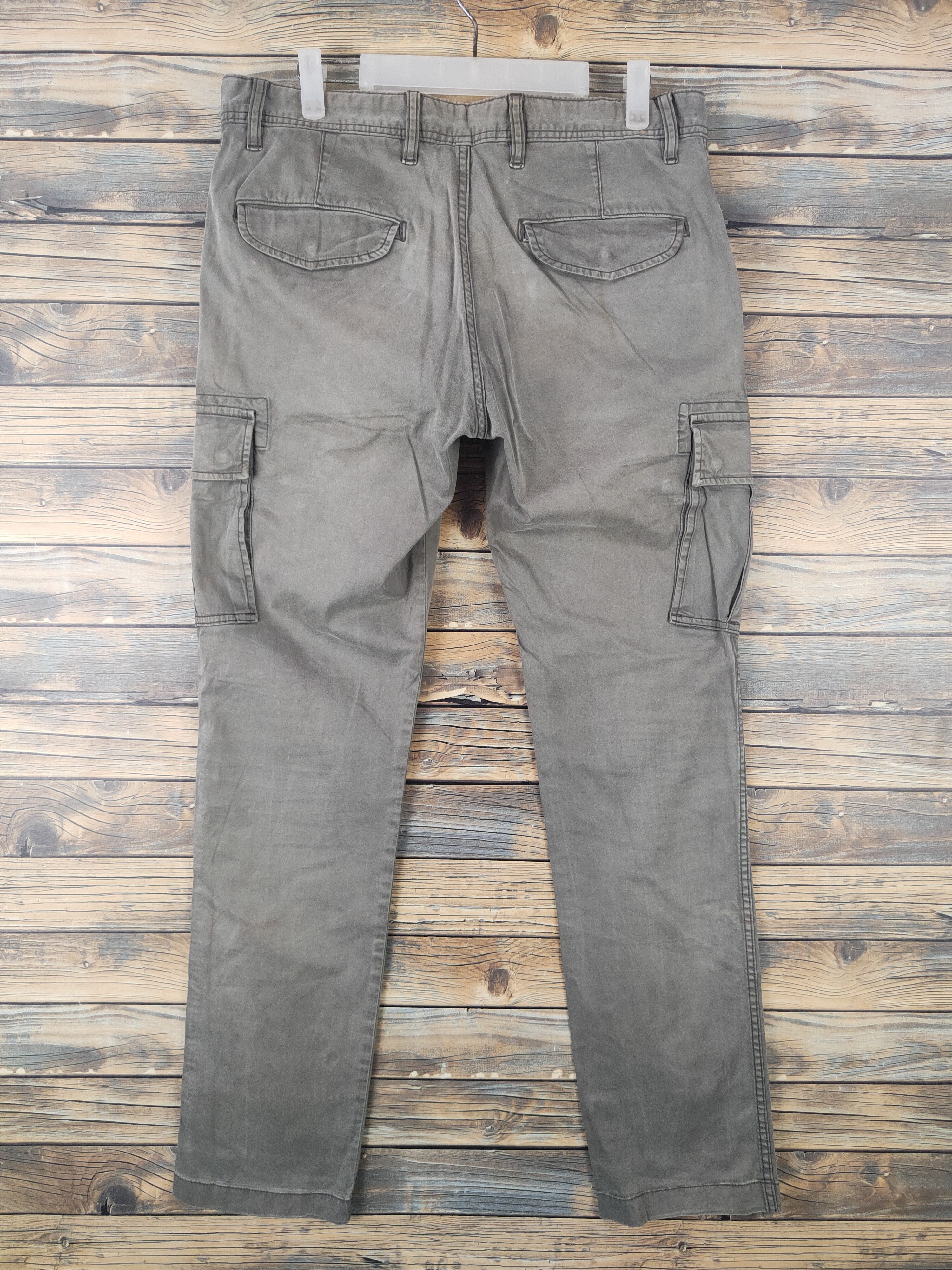 Uniqlo DL Uniqlo Olive Faded Multipocket Cargo Pants #1866 Size US 33 - 7 Thumbnail