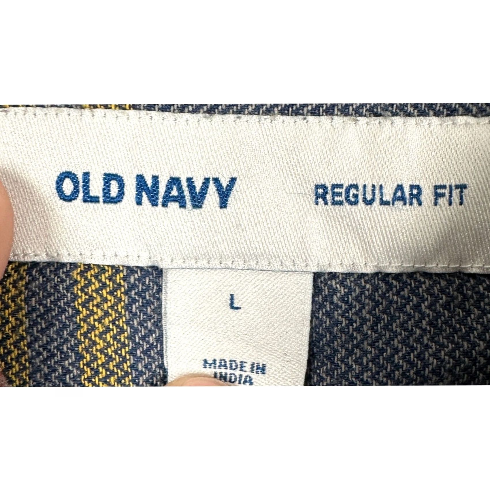 Old Navy Old Navy Shirt Flannel Men Large Gray Blue Plaid Flap Pockets Stretch Button Up Size US L / EU 52-54 / 3 - 4 Thumbnail