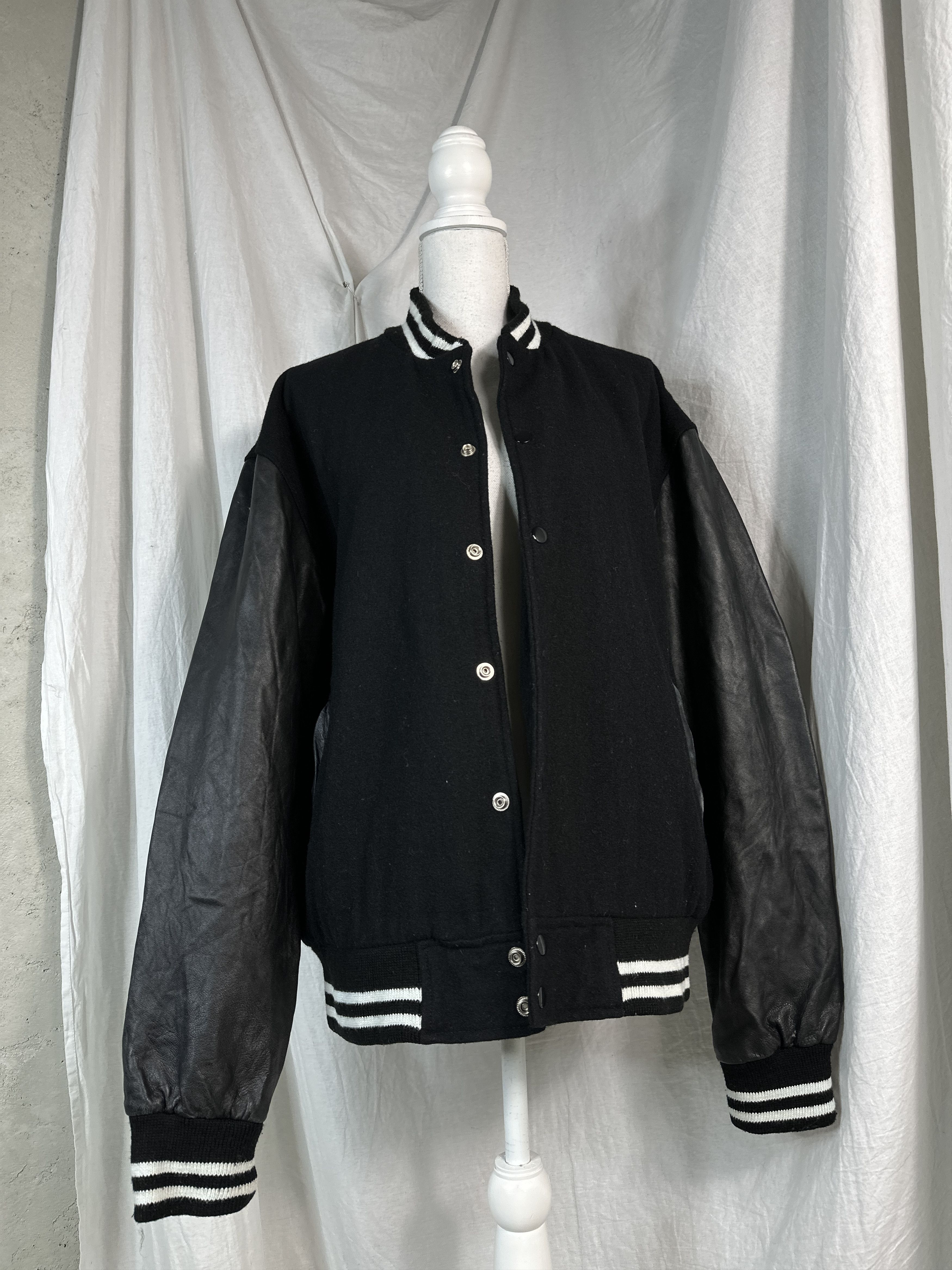 Vintage Vintage Varsity Wool & Leather Jacket Size US XXL / EU 58 / 5 - 7 Thumbnail